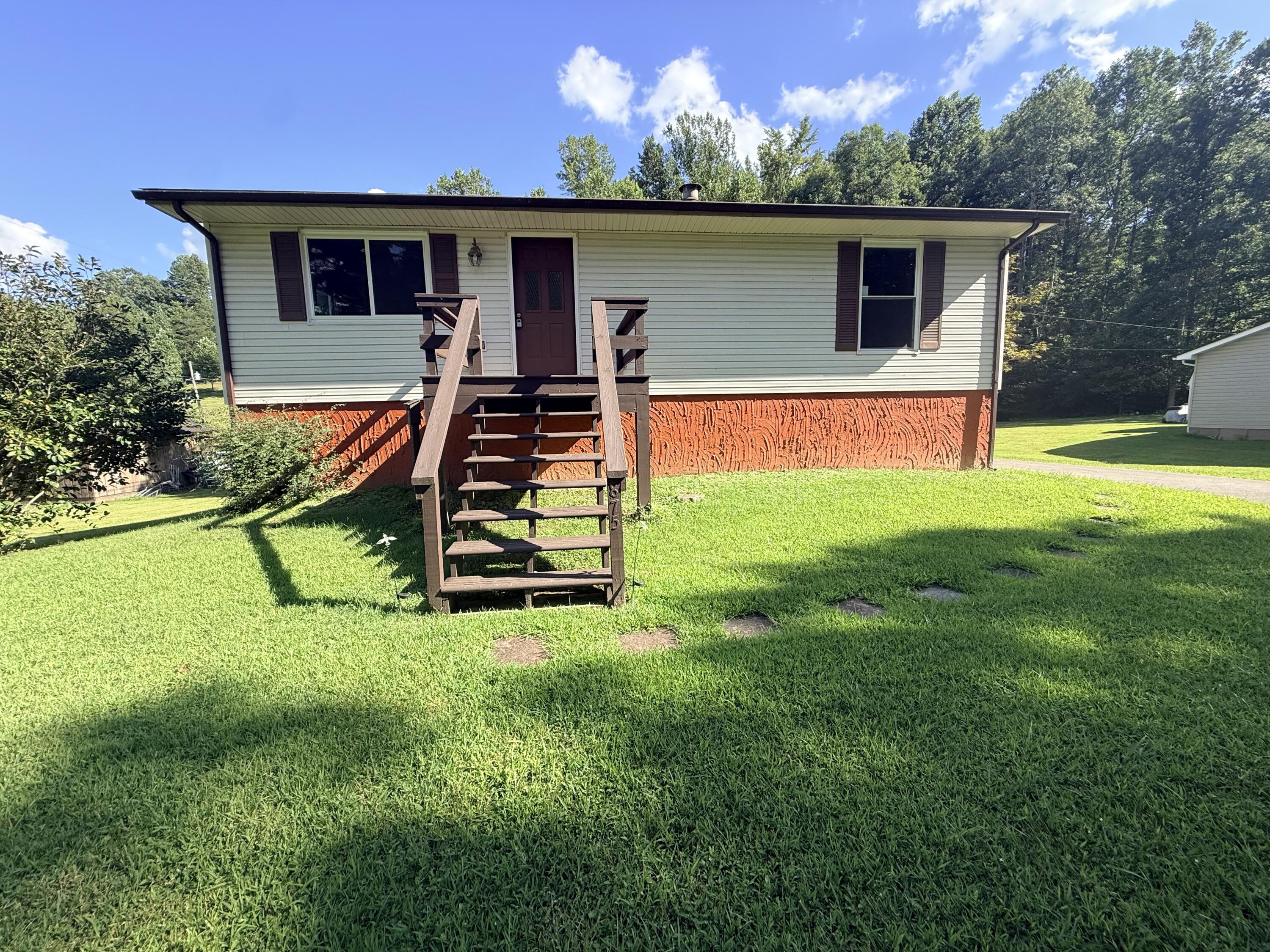 875 Copperas Property Photo 2
