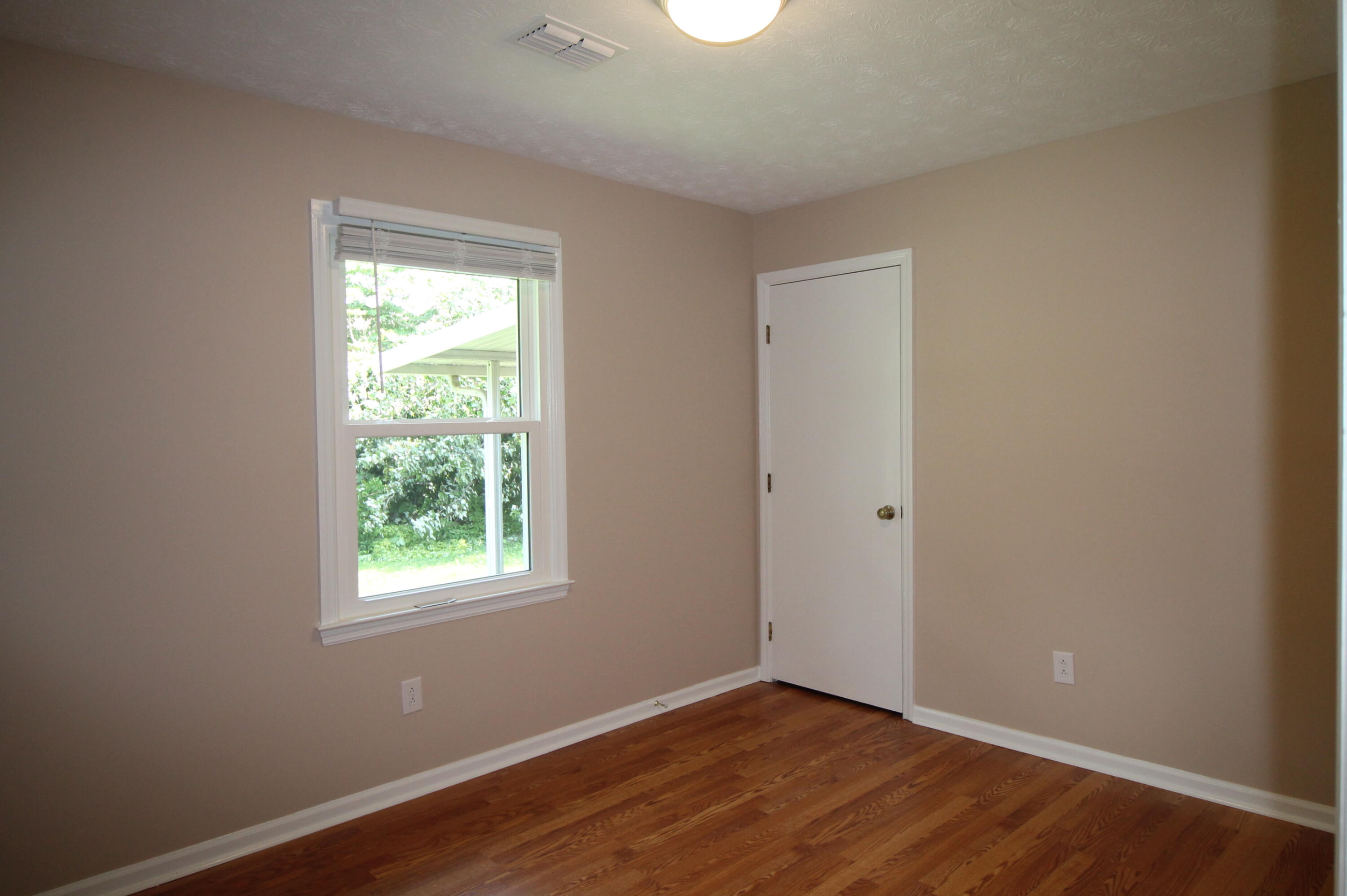 316 Squires Road Property Photo 10