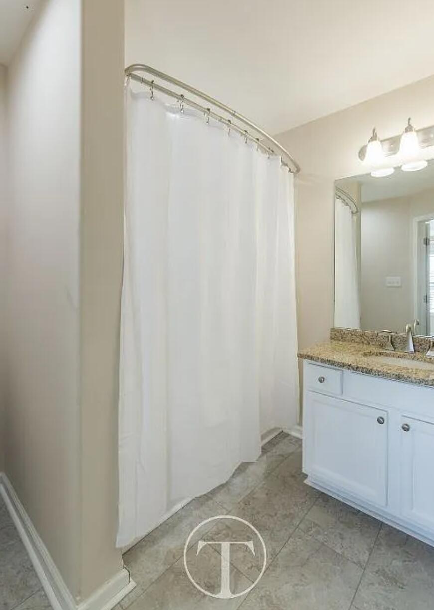 3125 Daly Place Property Photo 5