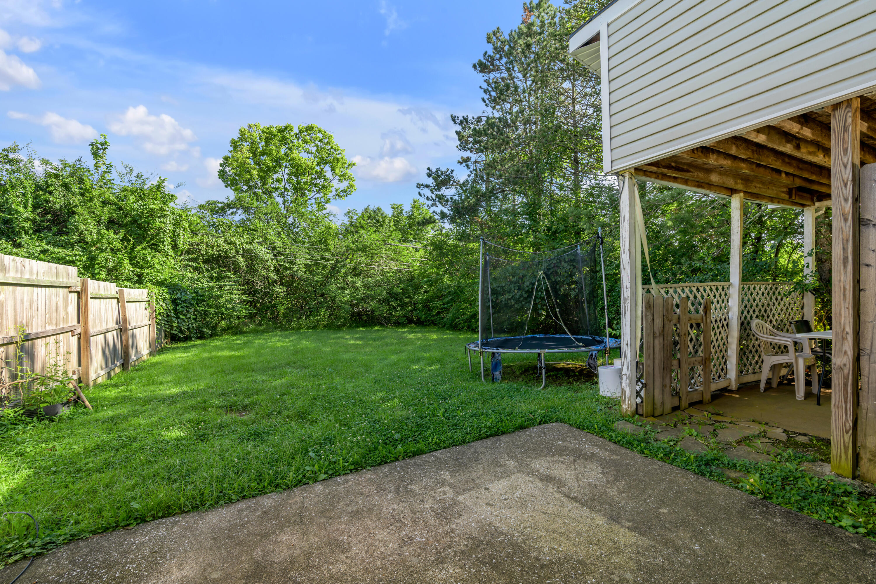 3219 Aqueduct Drive Property Photo 8