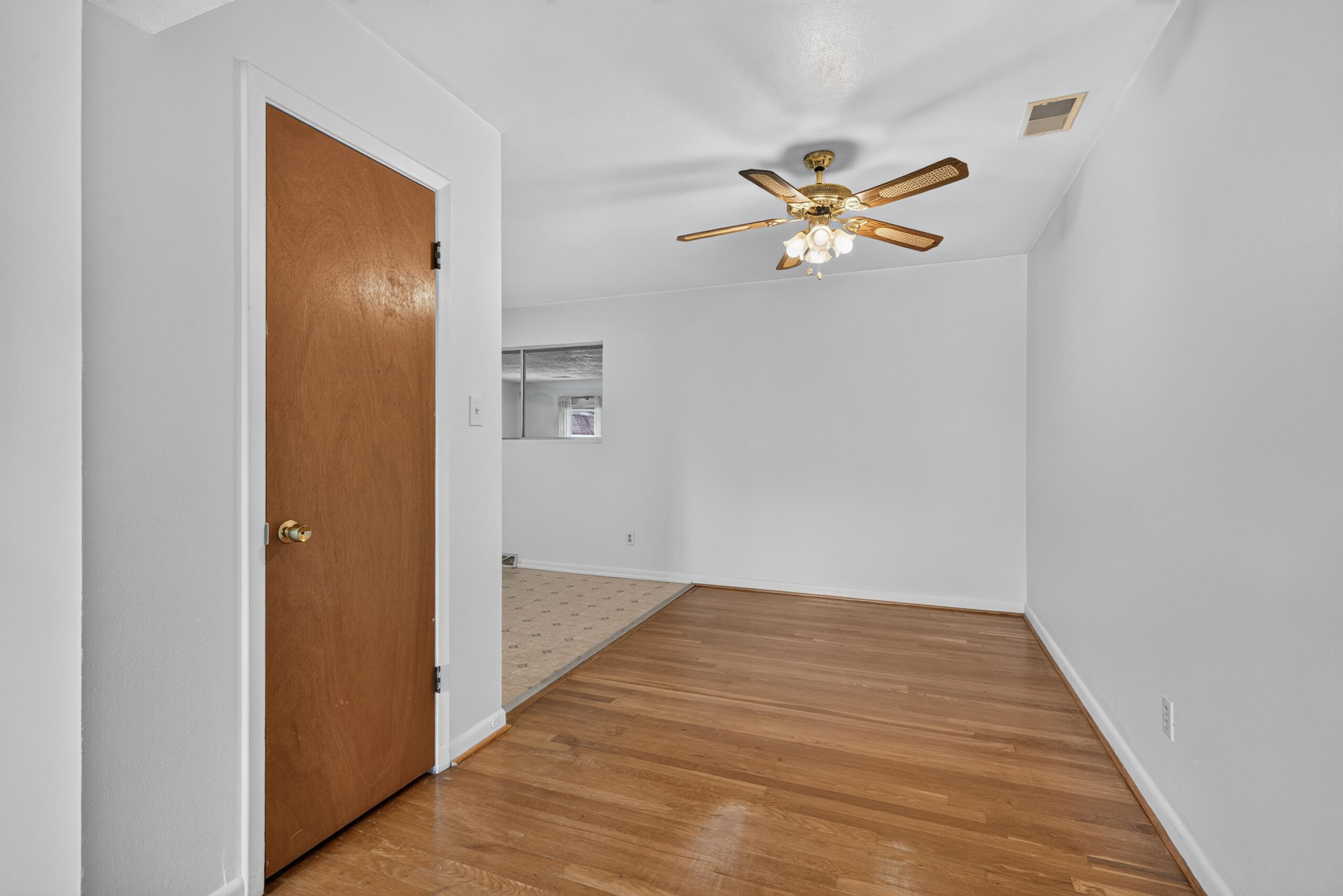 575 Monticello Boulevard Property Photo 6