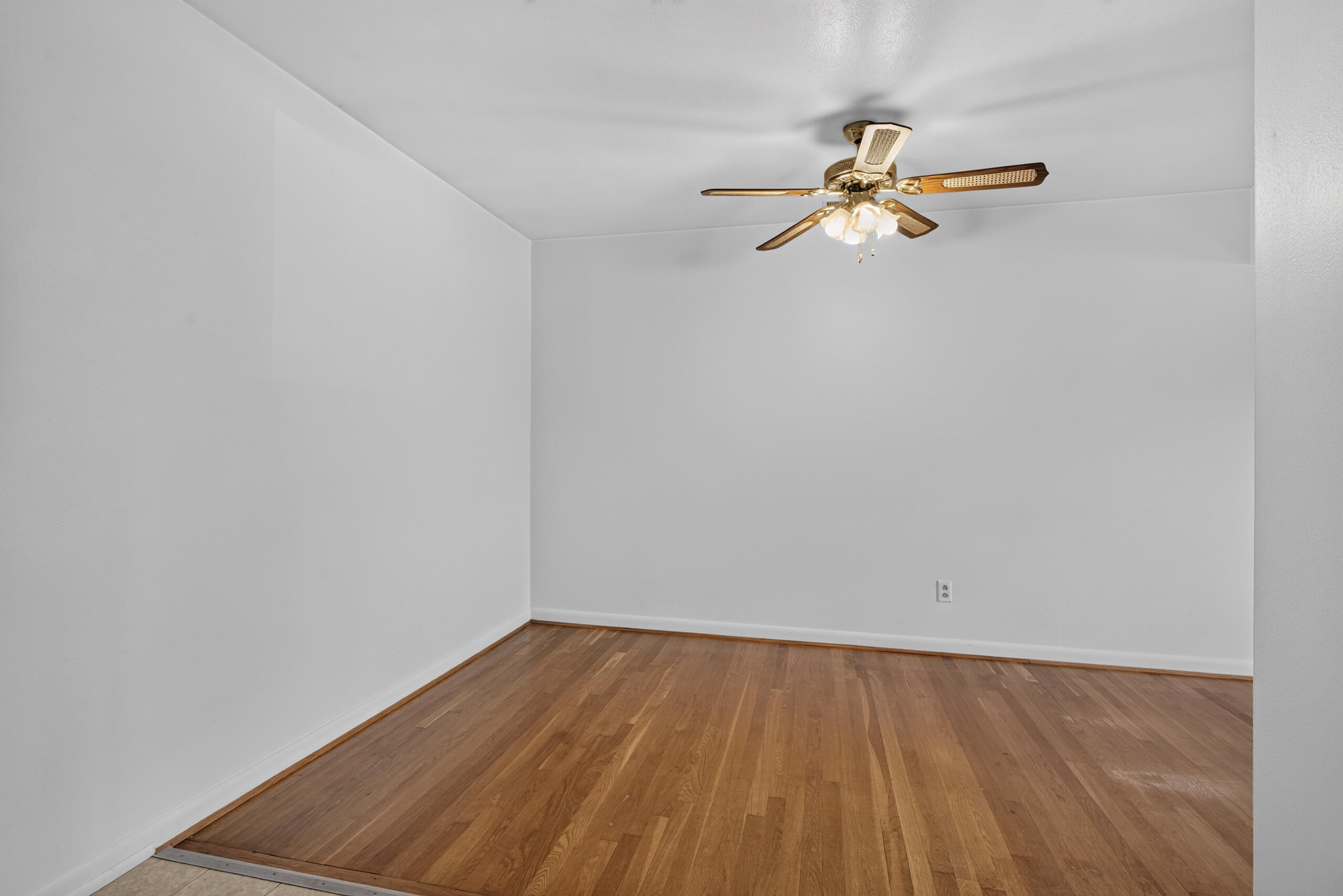 575 Monticello Boulevard Property Photo 7