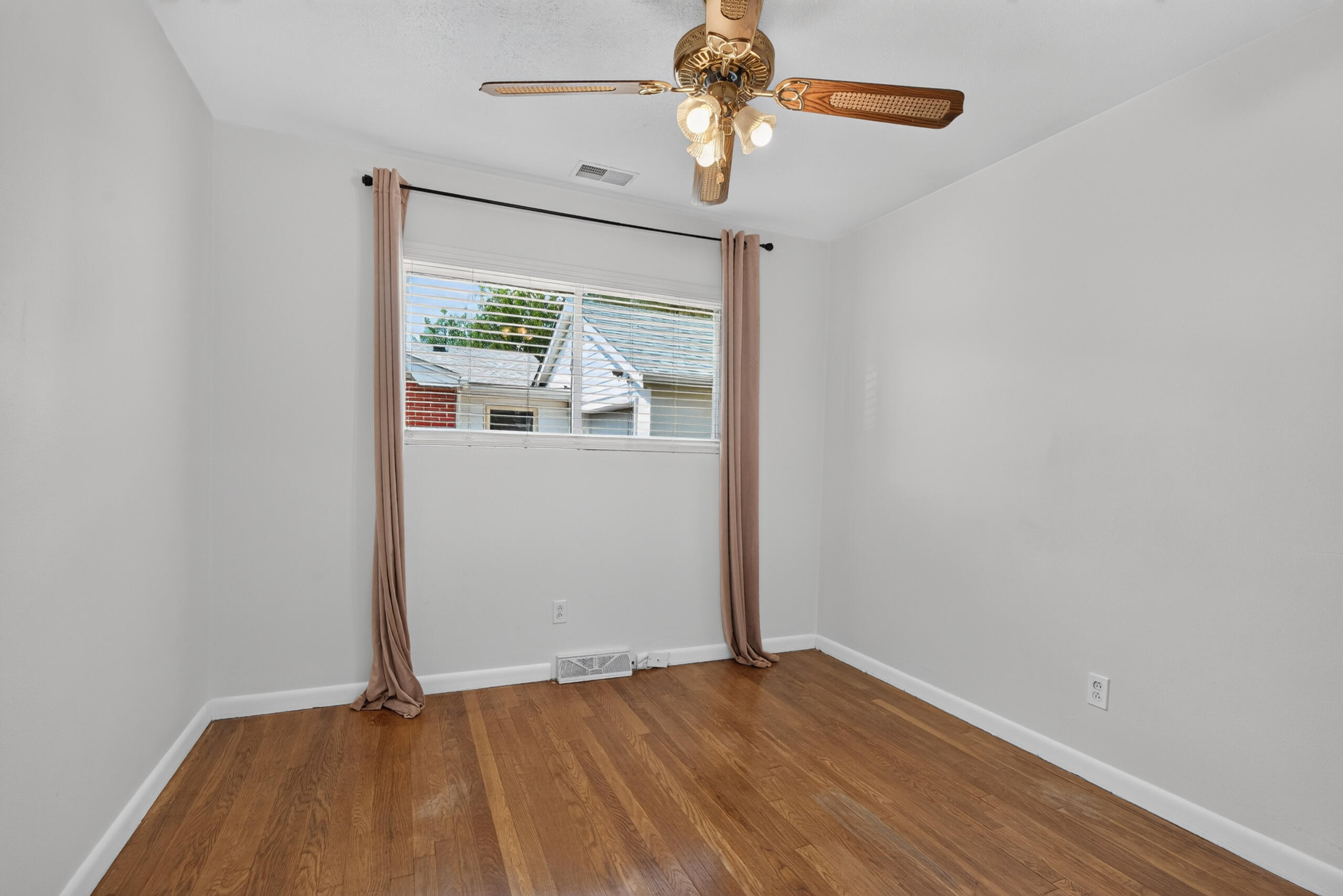 575 Monticello Boulevard Property Photo 16