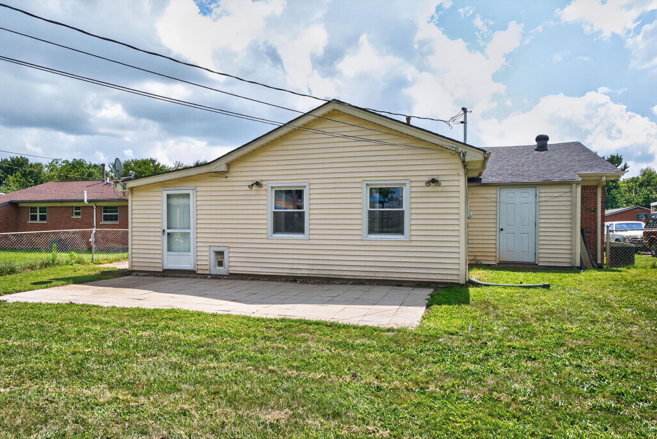 575 Monticello Boulevard Property Photo 35