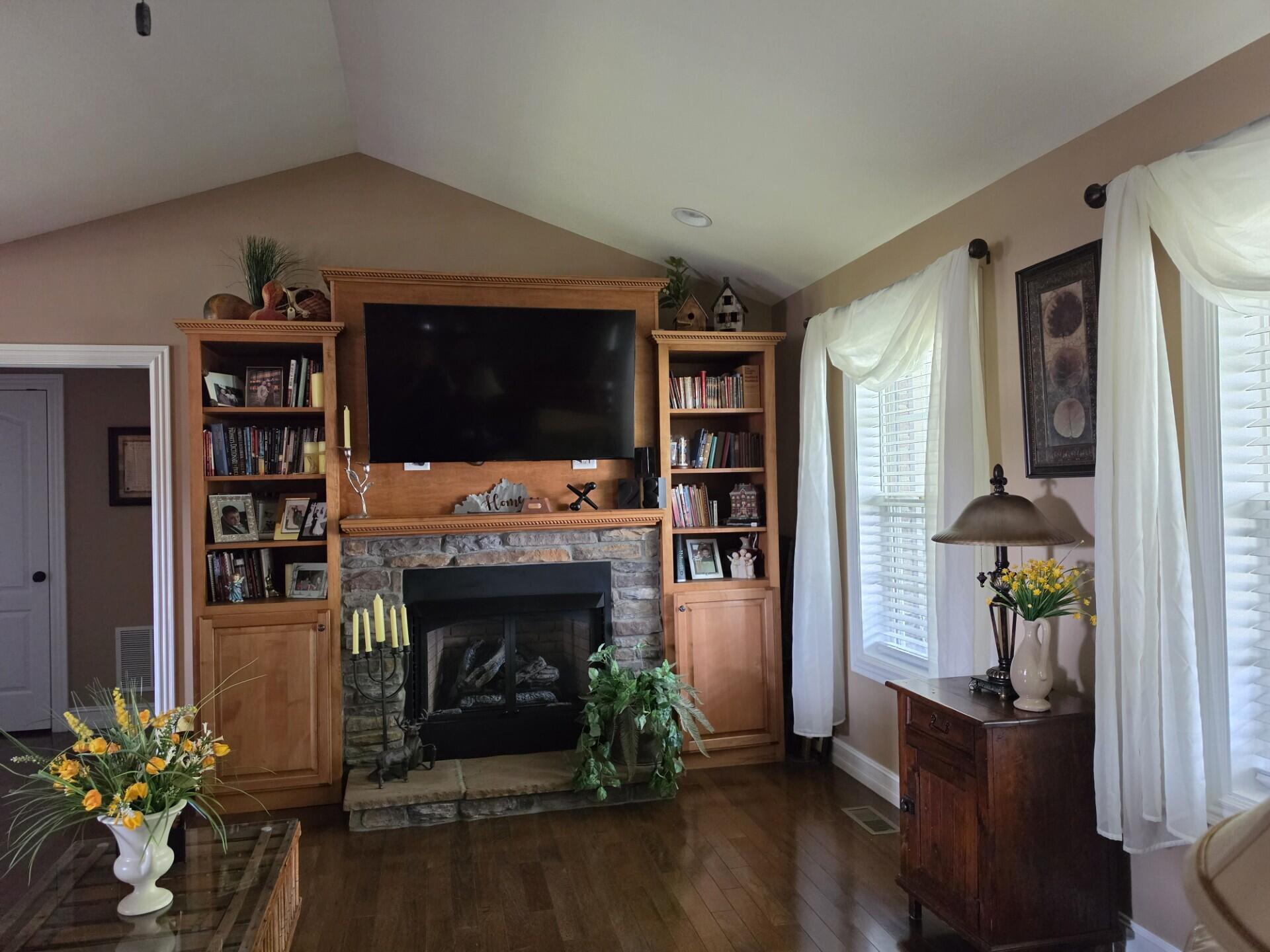 390 Talon Trail Property Photo 13