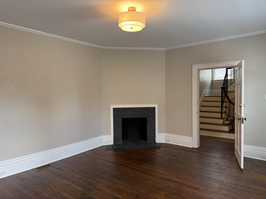 117 W 2nd Street Property Photo 6