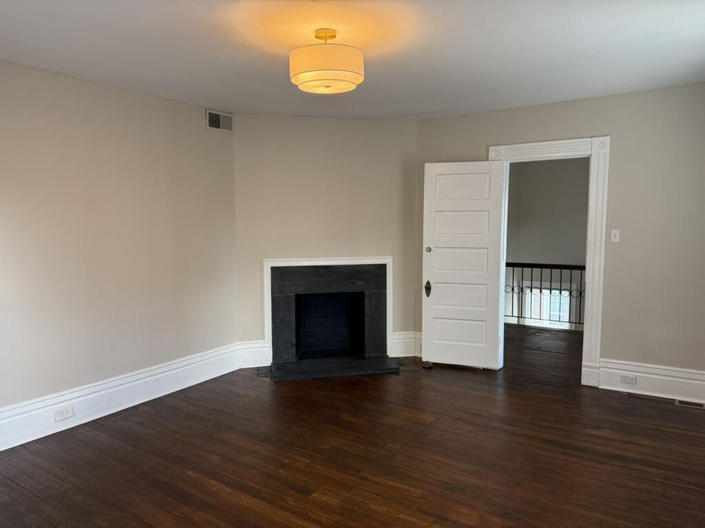 117 W 2nd Street Property Photo 12