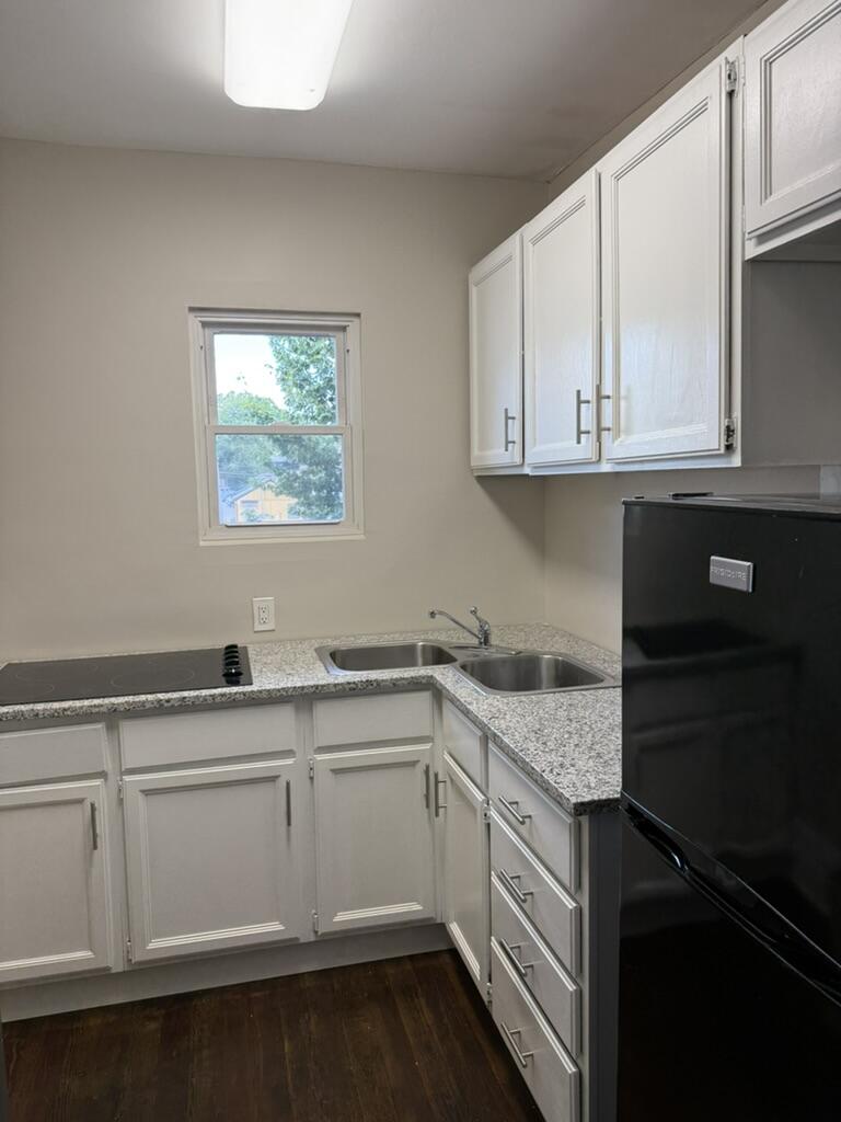 117 W 2nd Street Property Photo 18