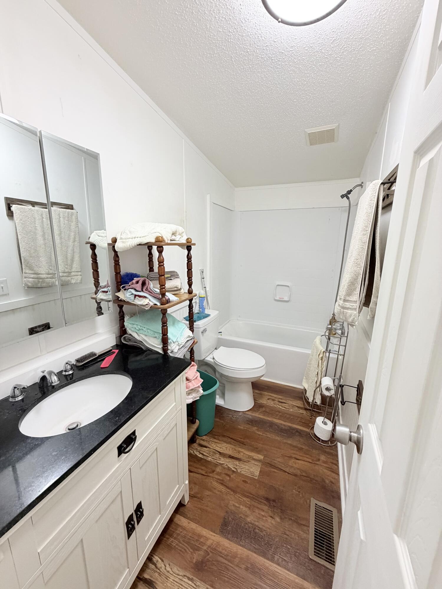 4265 Willailla Road Property Photo 33
