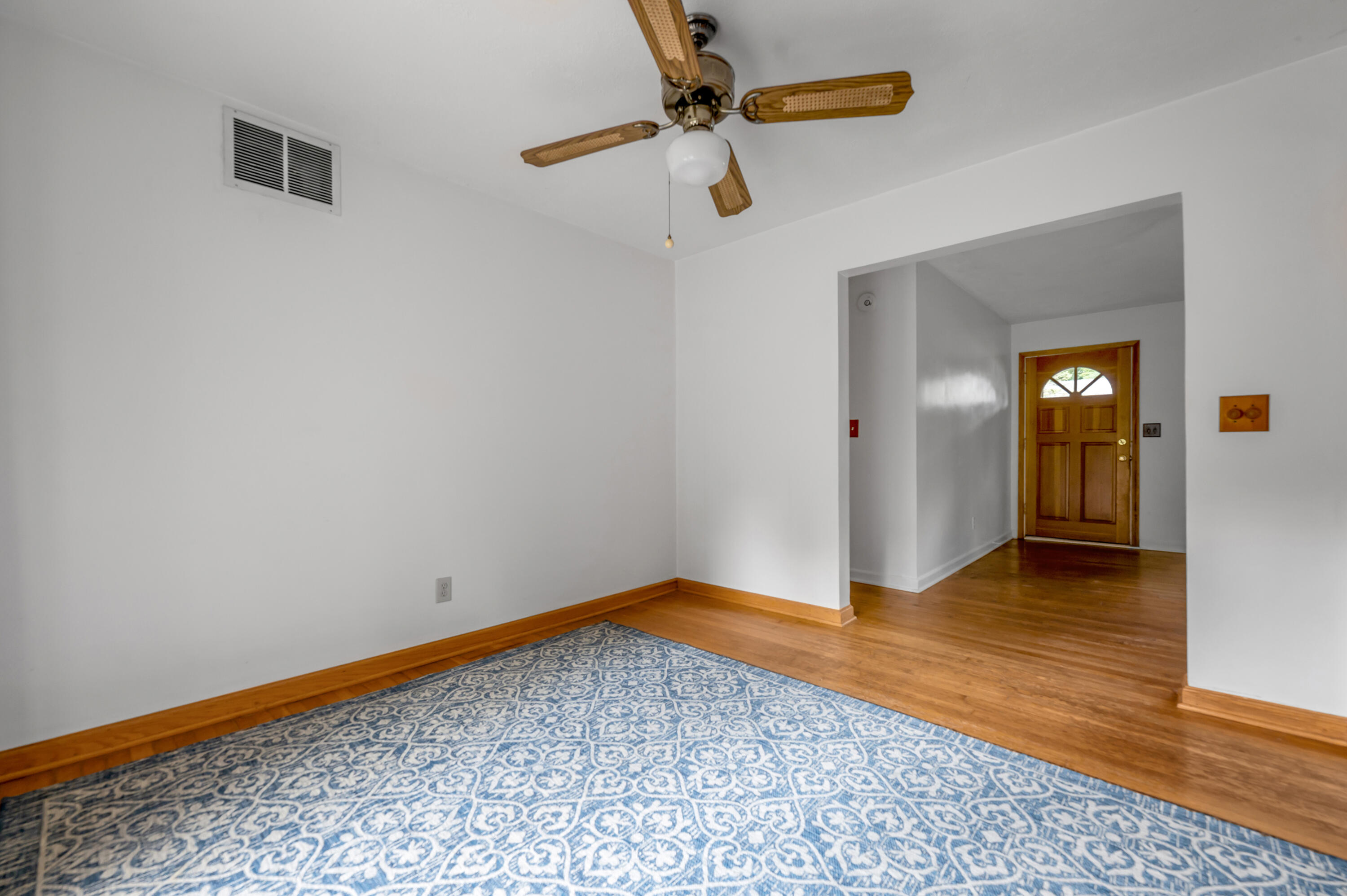 213 Eastway Drive Property Photo 10