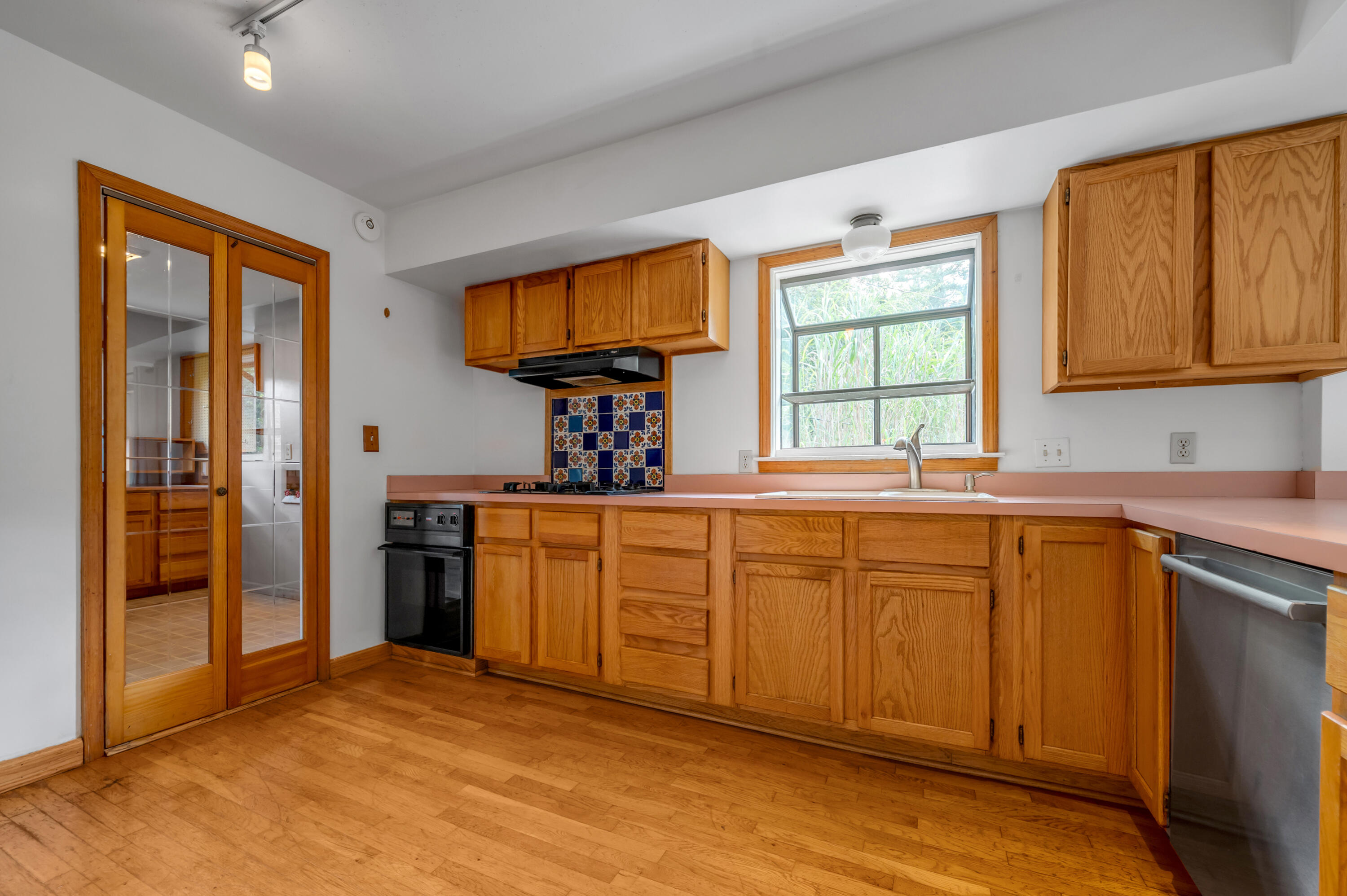 213 Eastway Drive Property Photo 12