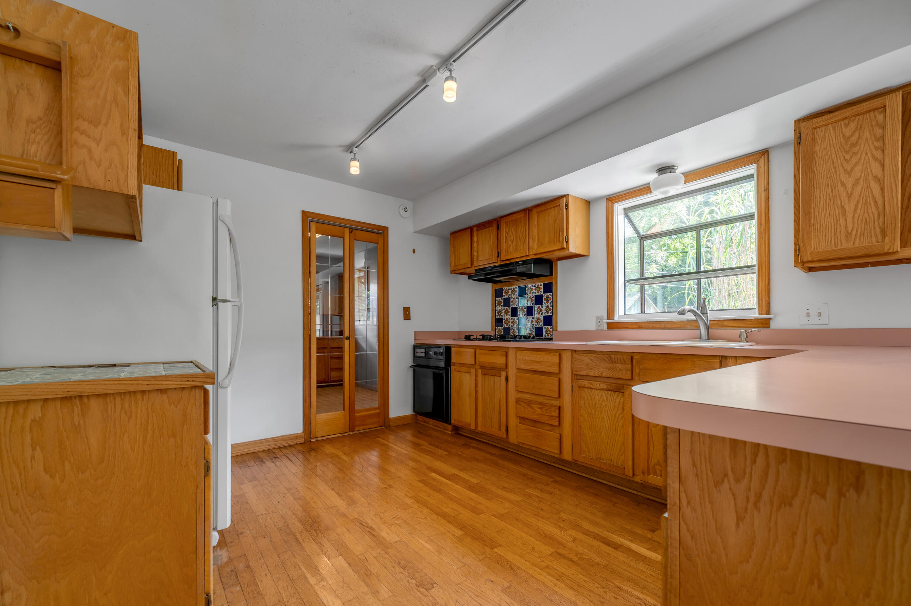 213 Eastway Drive Property Photo 13