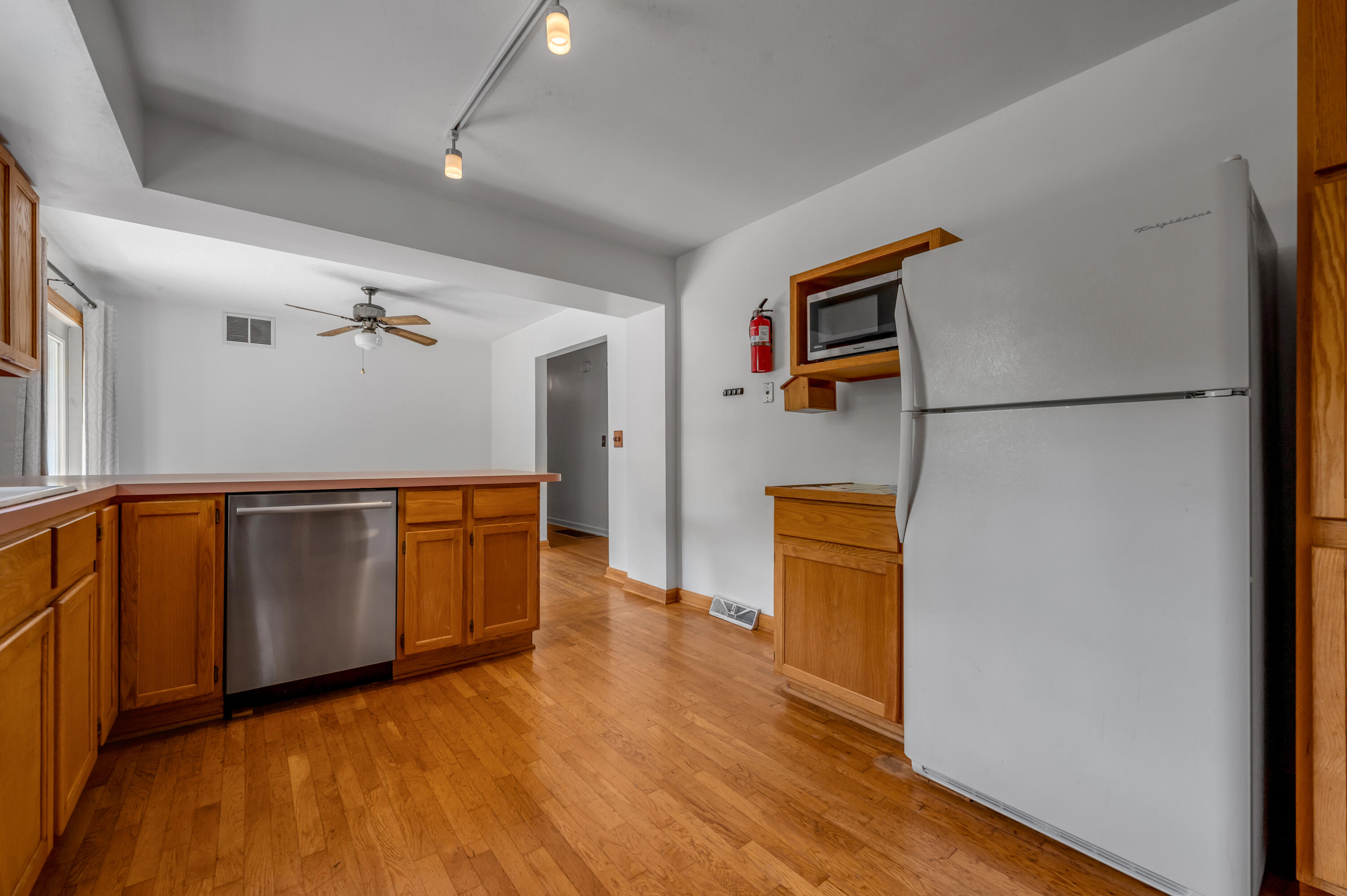 213 Eastway Drive Property Photo 15