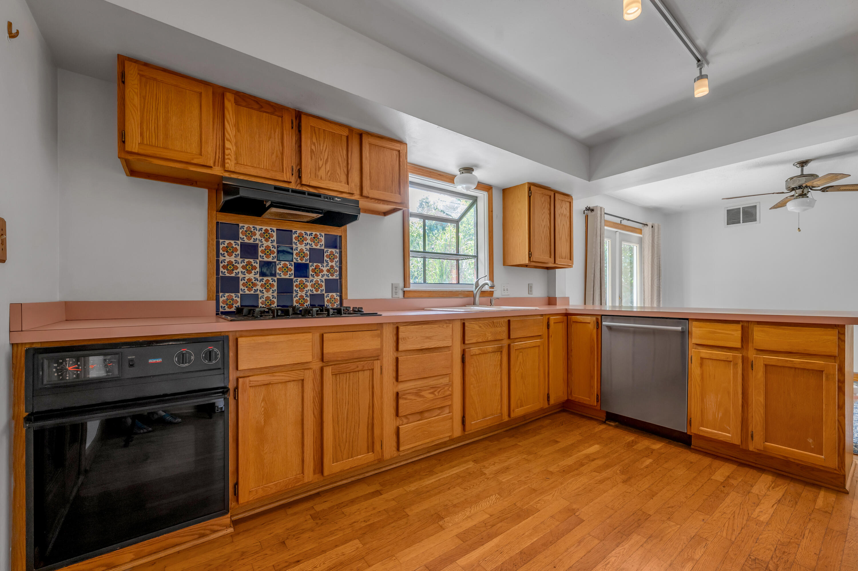 213 Eastway Drive Property Photo 16