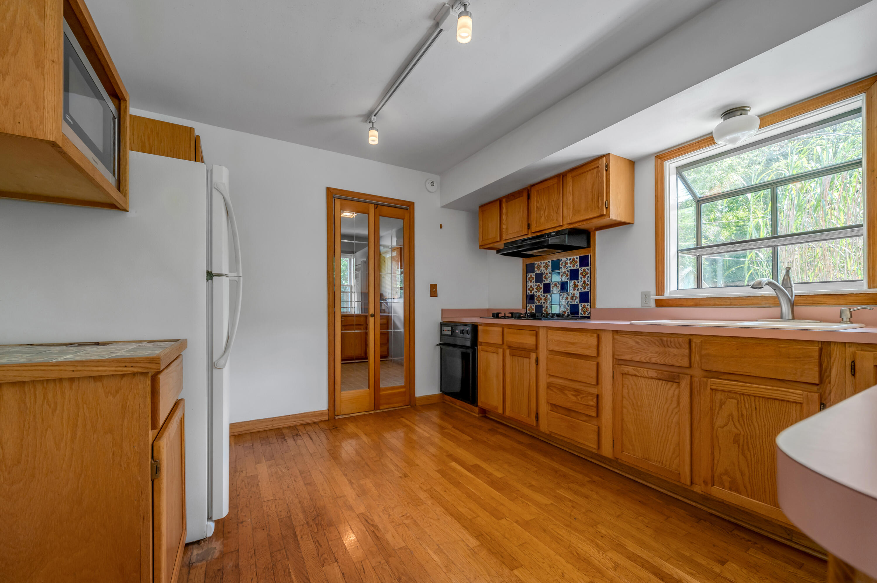 213 Eastway Drive Property Photo 17