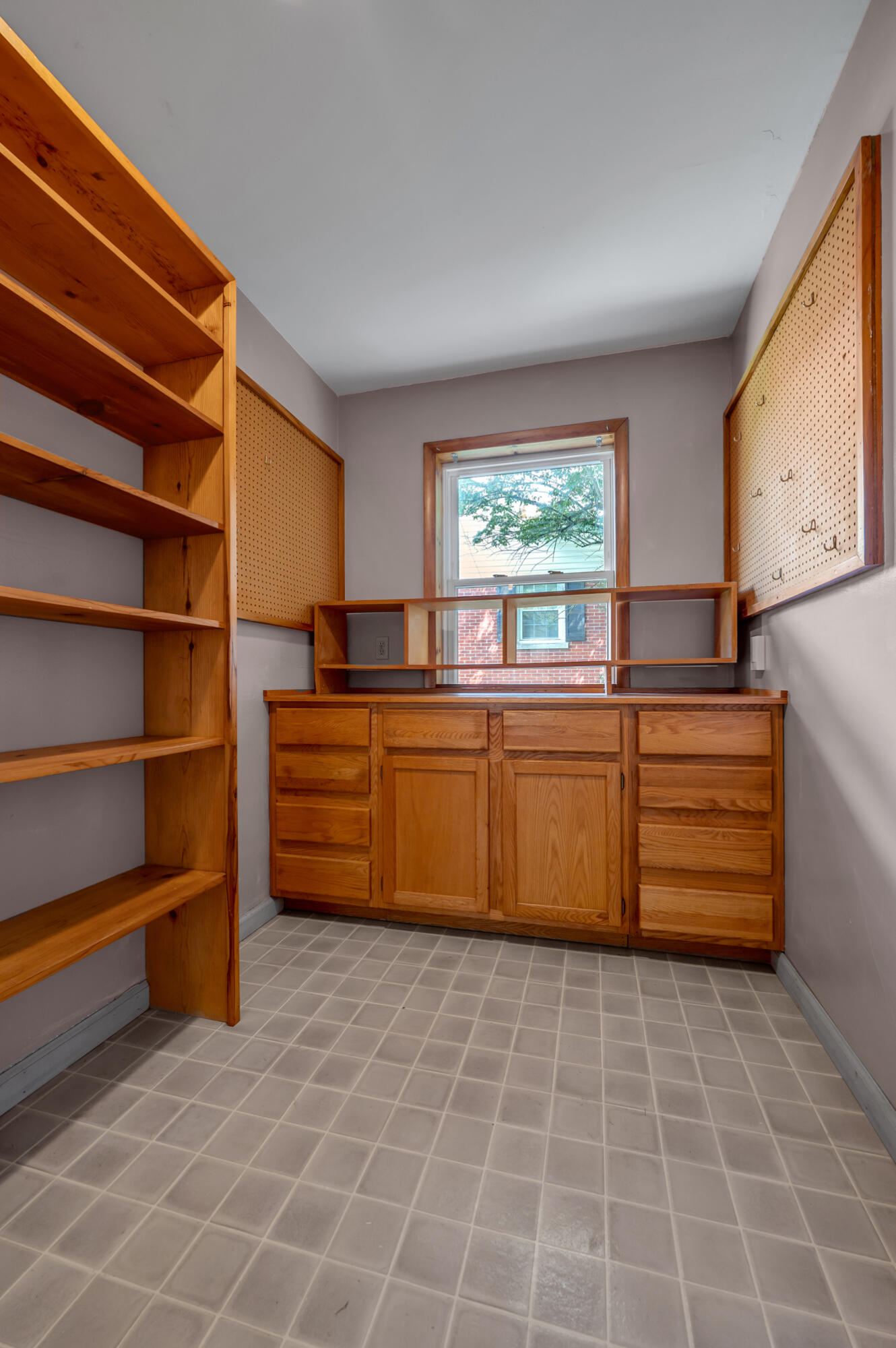 213 Eastway Drive Property Photo 21