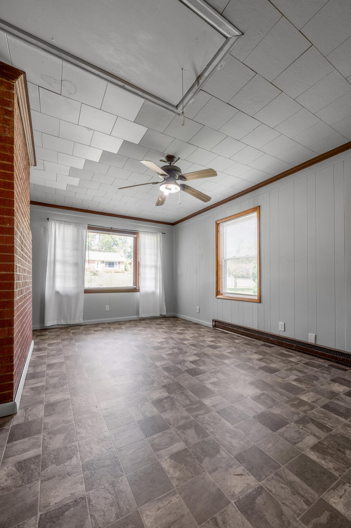 213 Eastway Drive Property Photo 22
