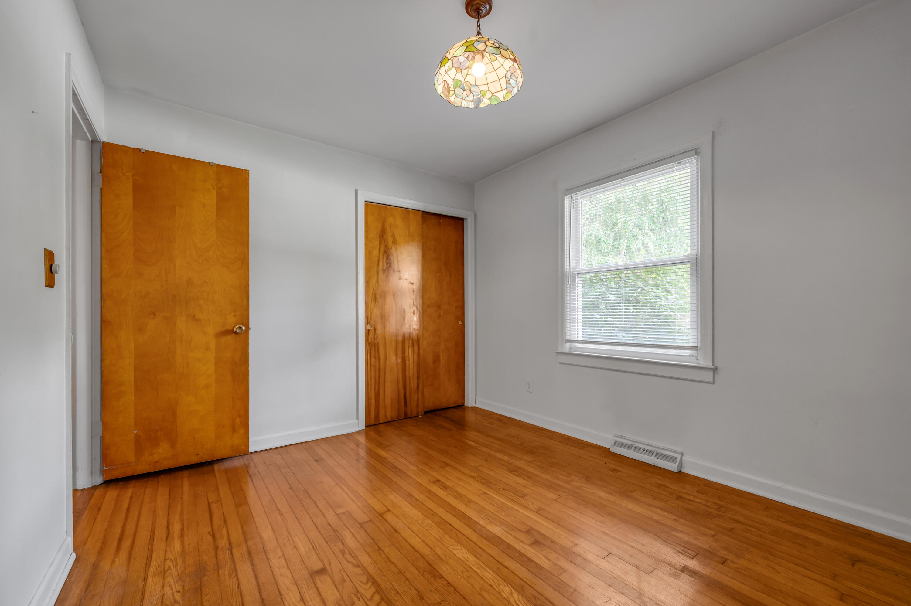 213 Eastway Drive Property Photo 27