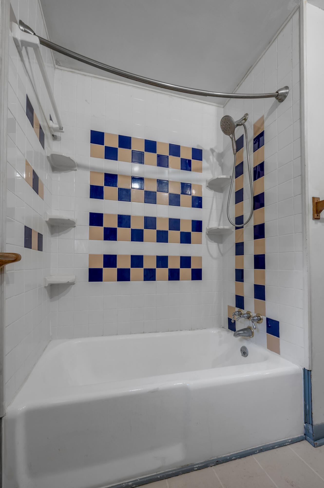 213 Eastway Drive Property Photo 31