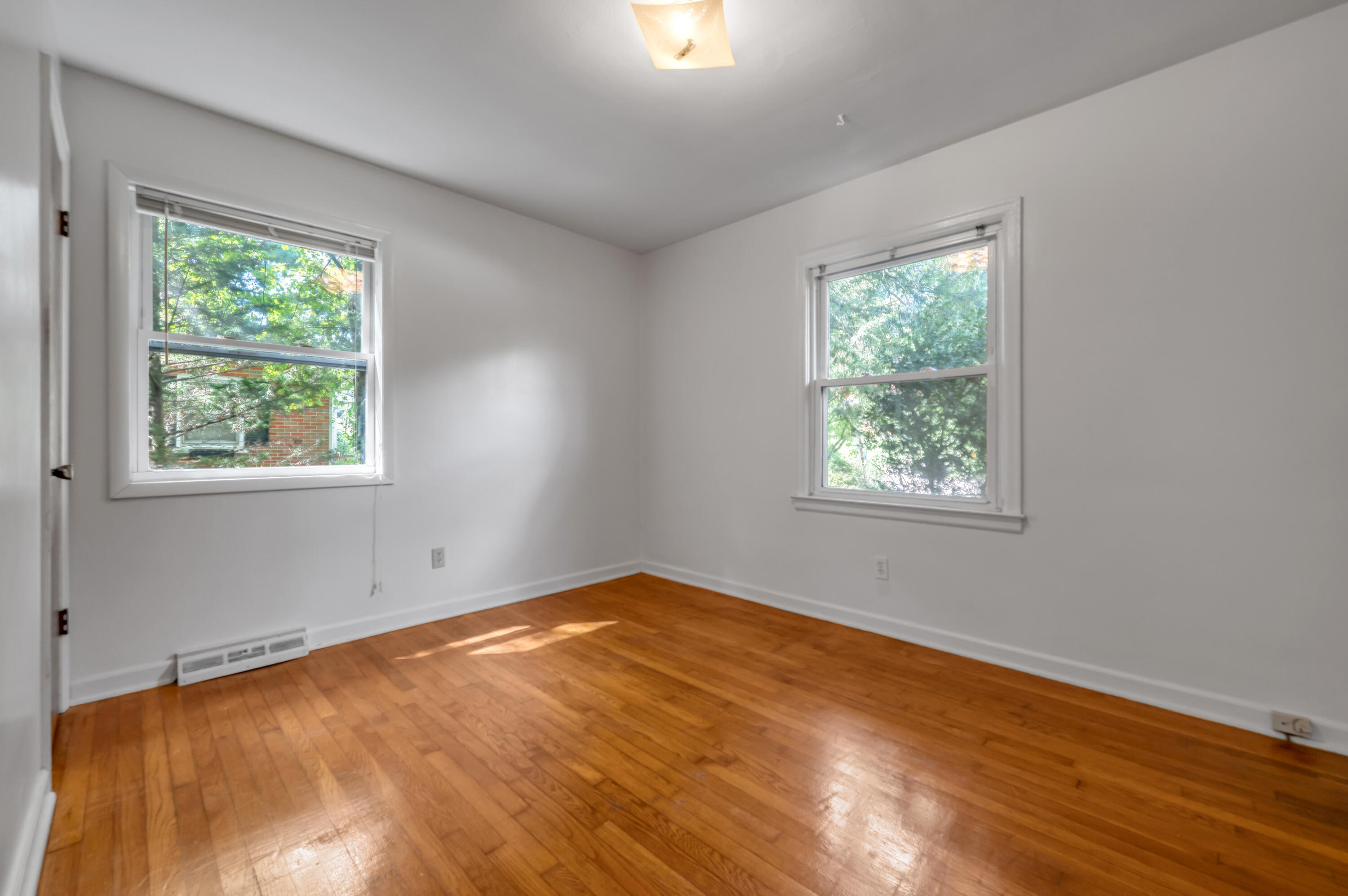 213 Eastway Drive Property Photo 38