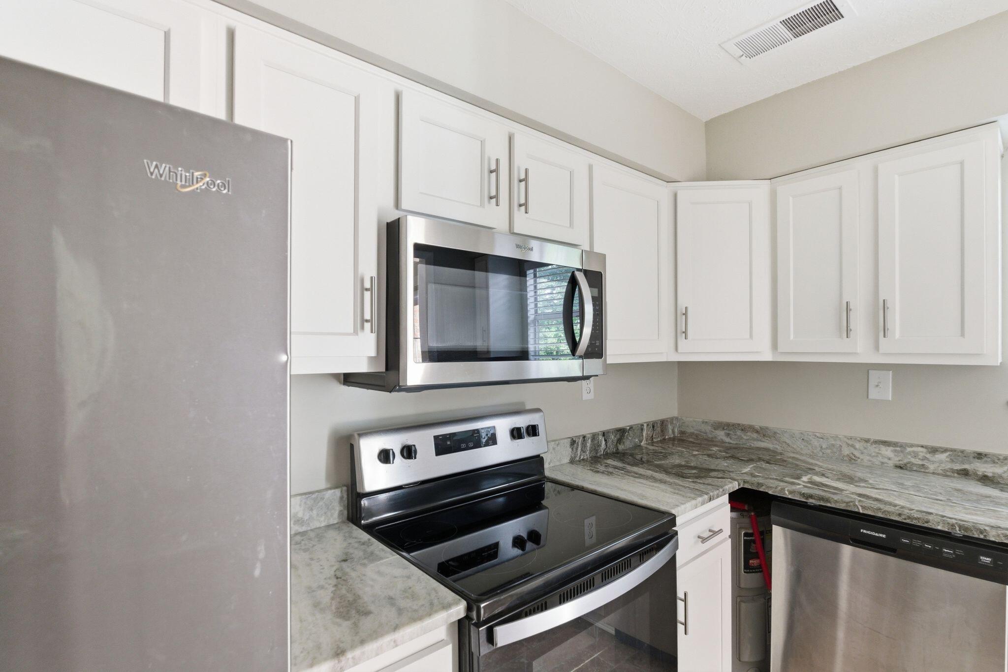 421 Redding Road 118 Property Photo 16