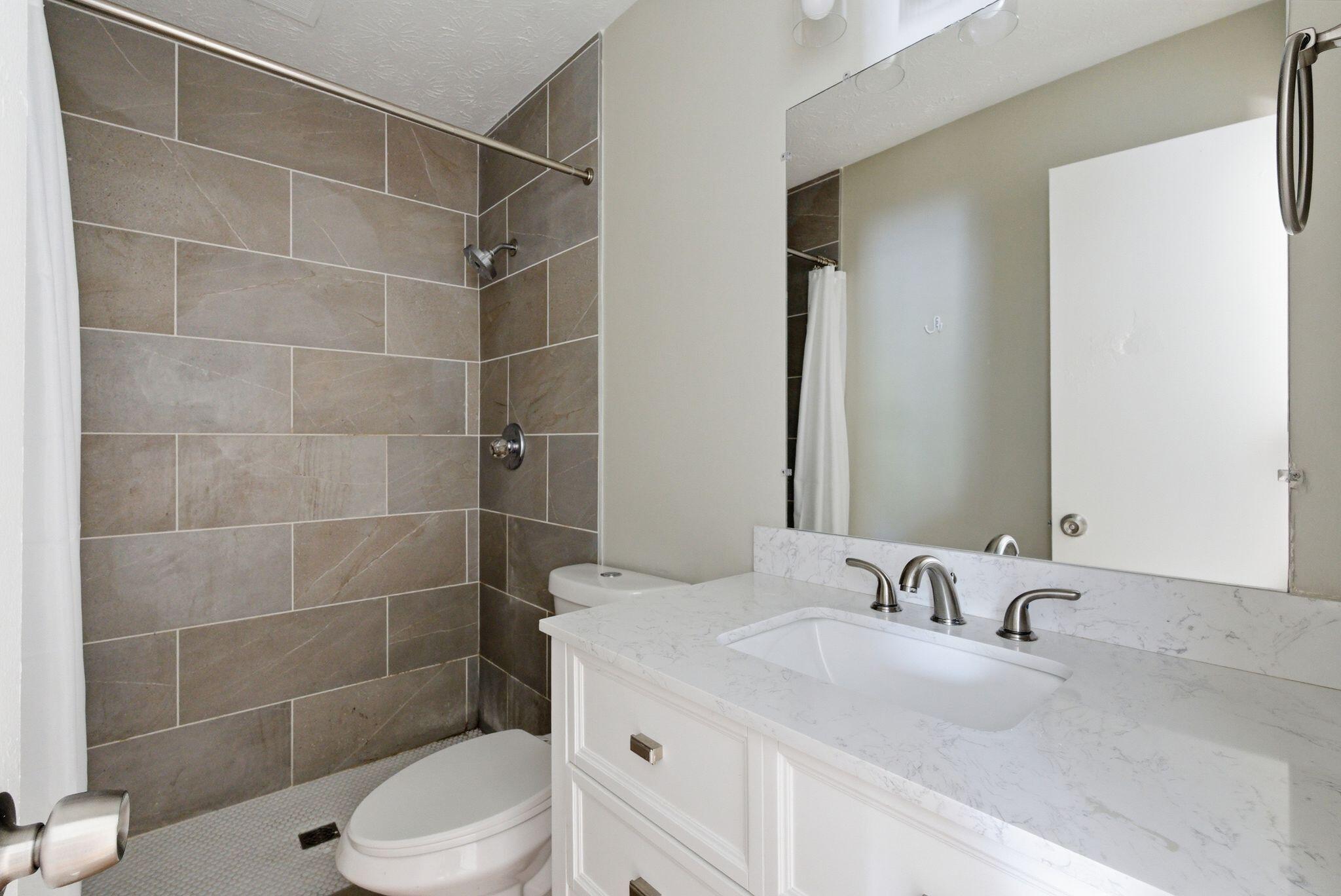 421 Redding Road 118 Property Photo 25