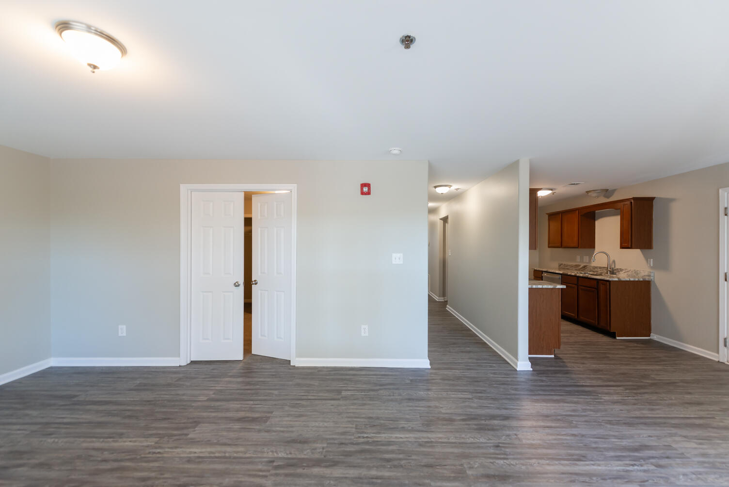 858 Malabu Drive 5000 Property Photo 11