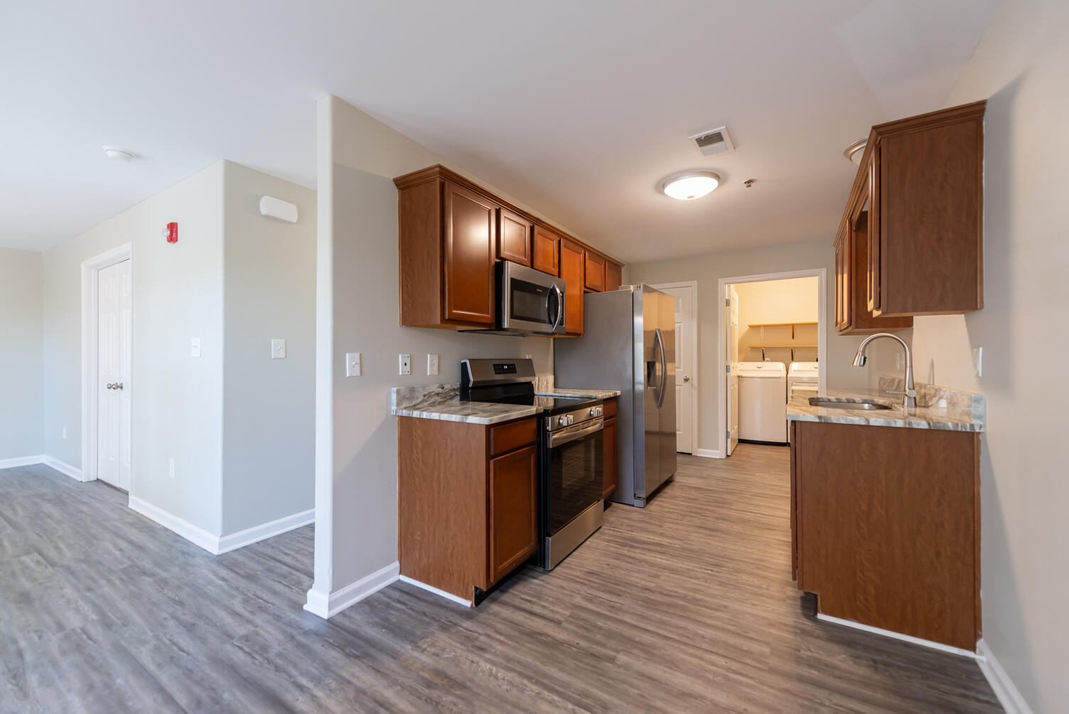 858 Malabu Drive 5000 Property Photo 17
