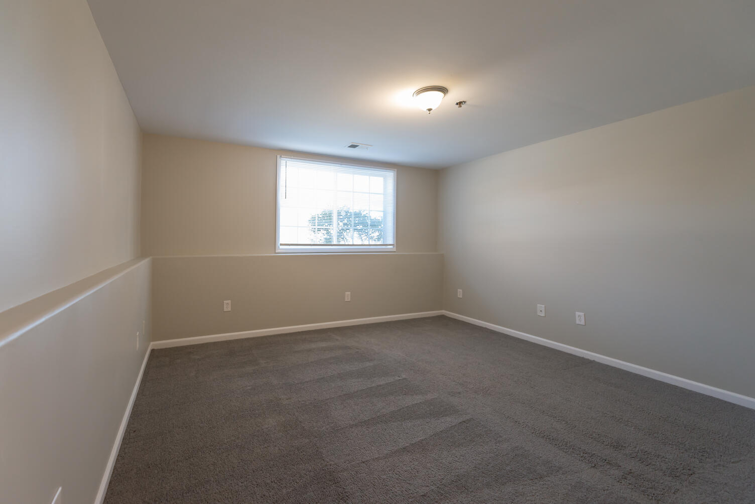858 Malabu Drive 5000 Property Photo 23