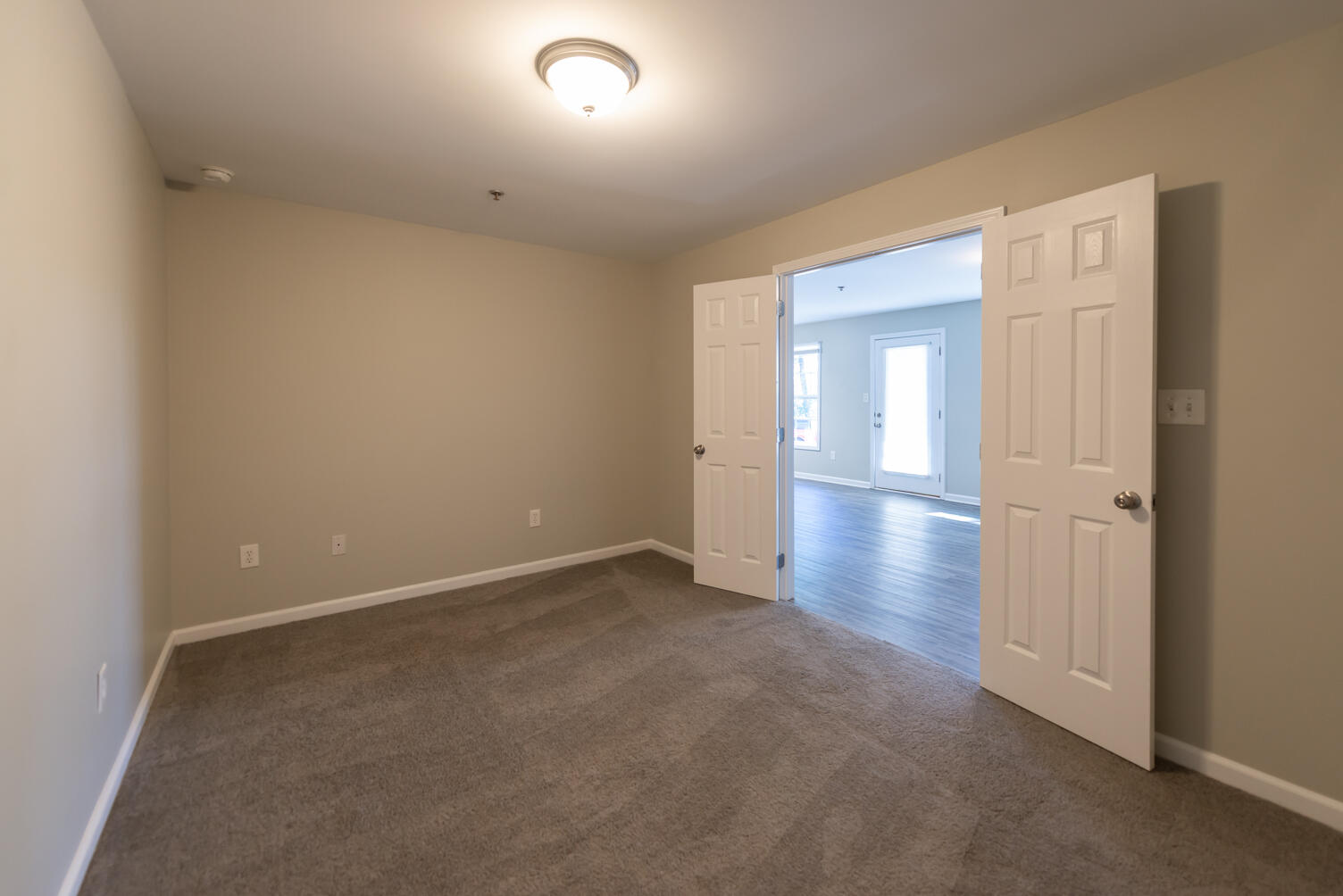 858 Malabu Drive 5000 Property Photo 29