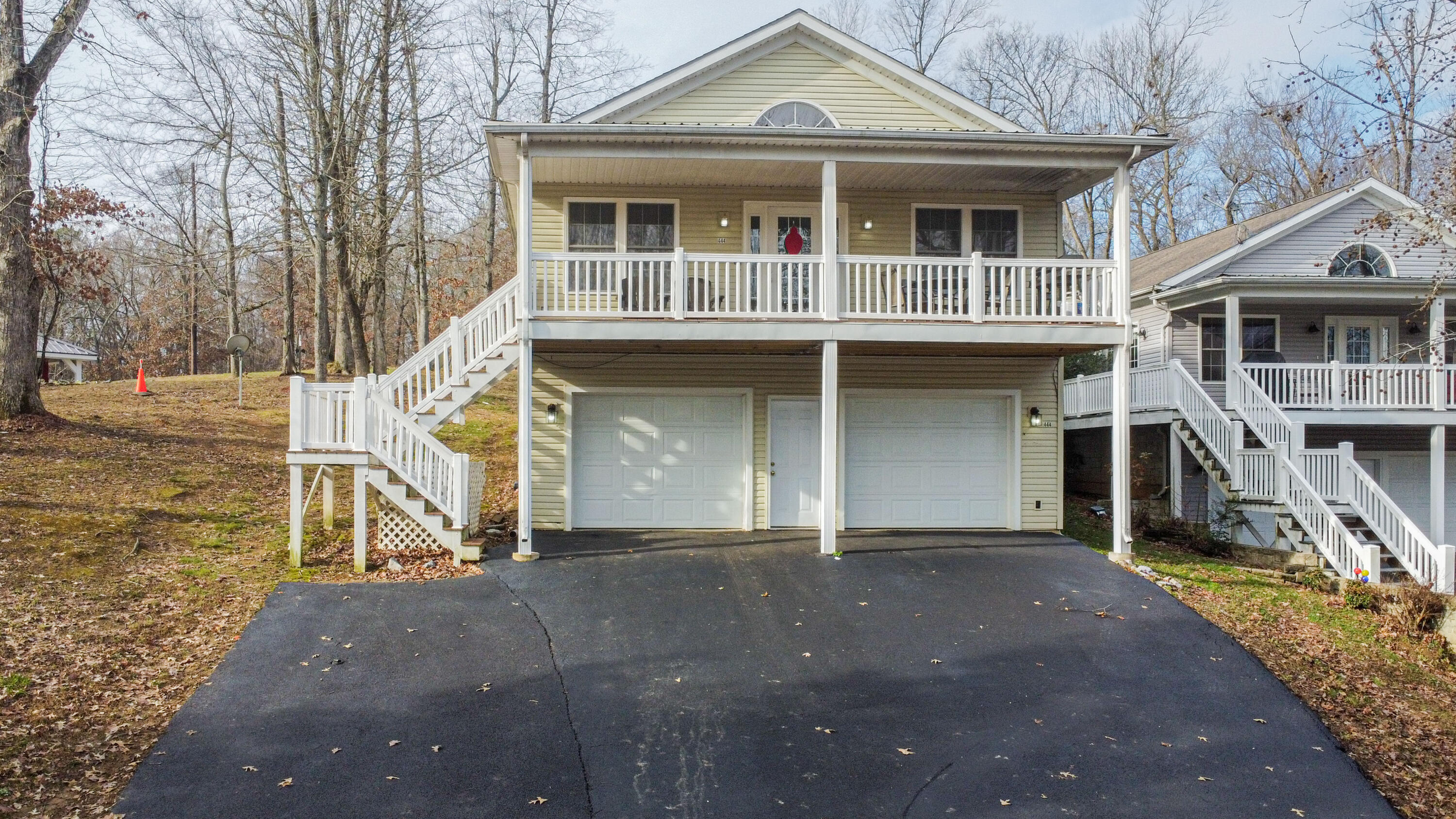 444 E Commerce Avenue Property Photo 1