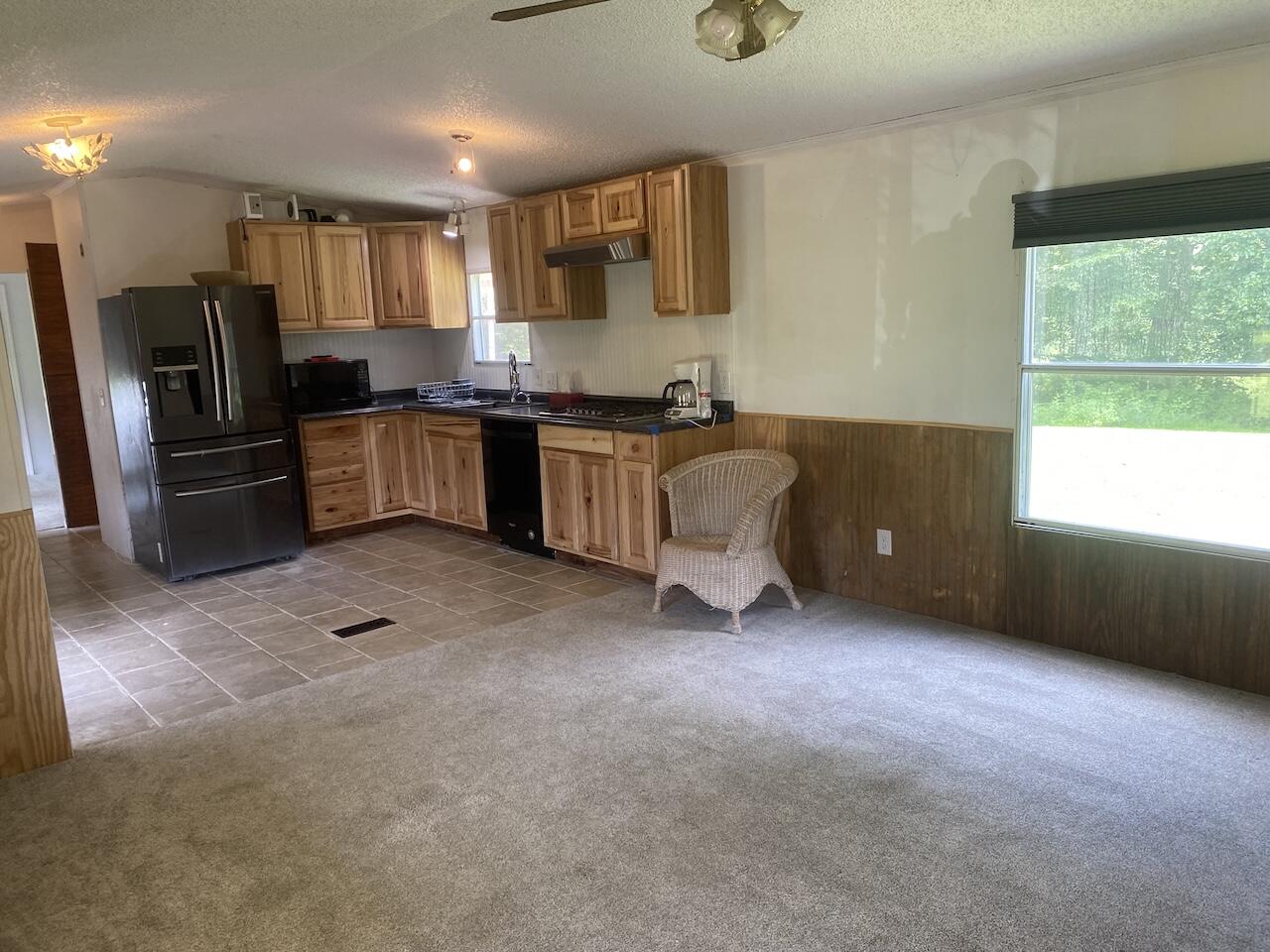 374 Town View Property Photo 4