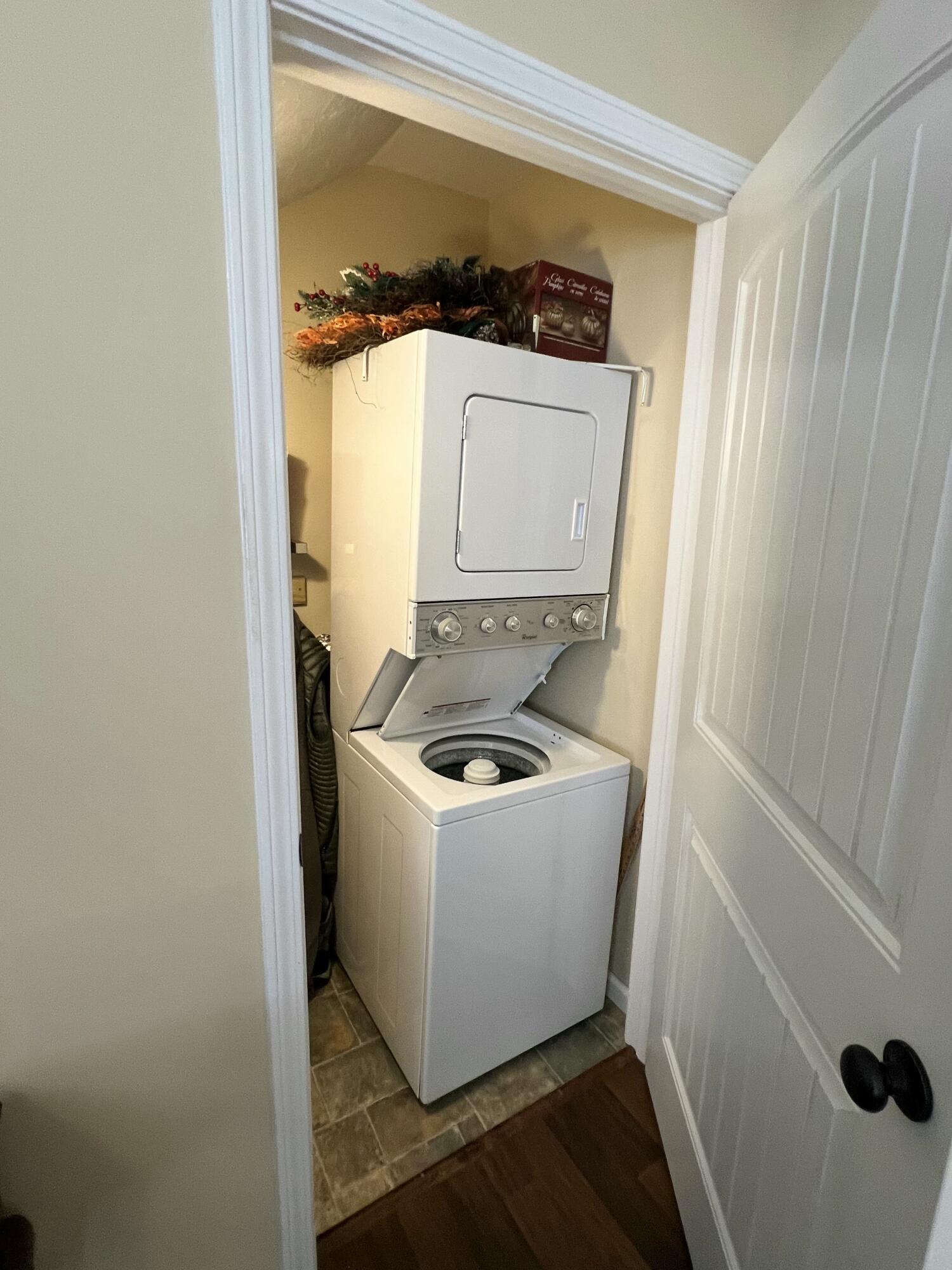 806 Harbor Springs Road Property Photo 17