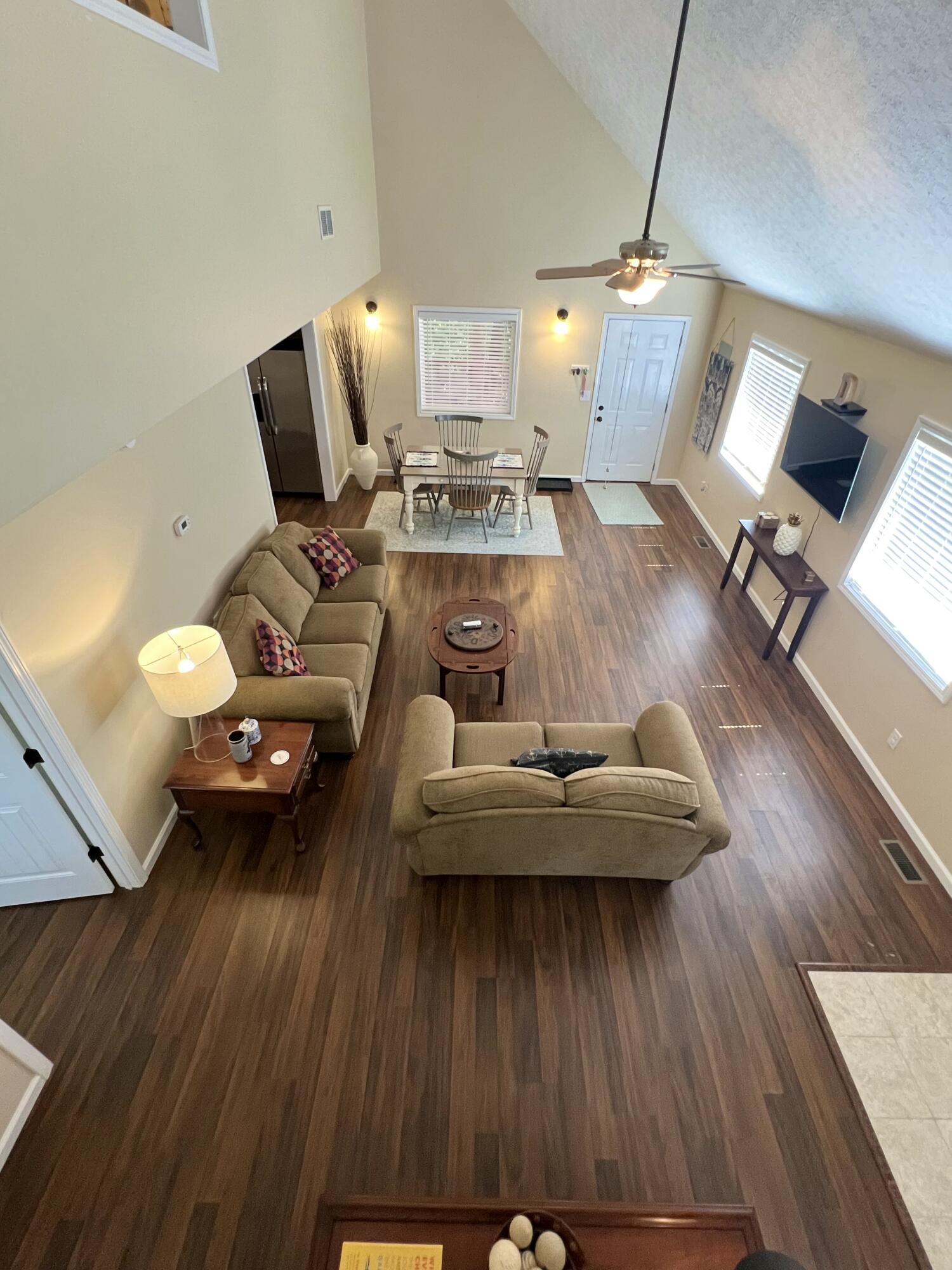 806 Harbor Springs Road Property Photo 23