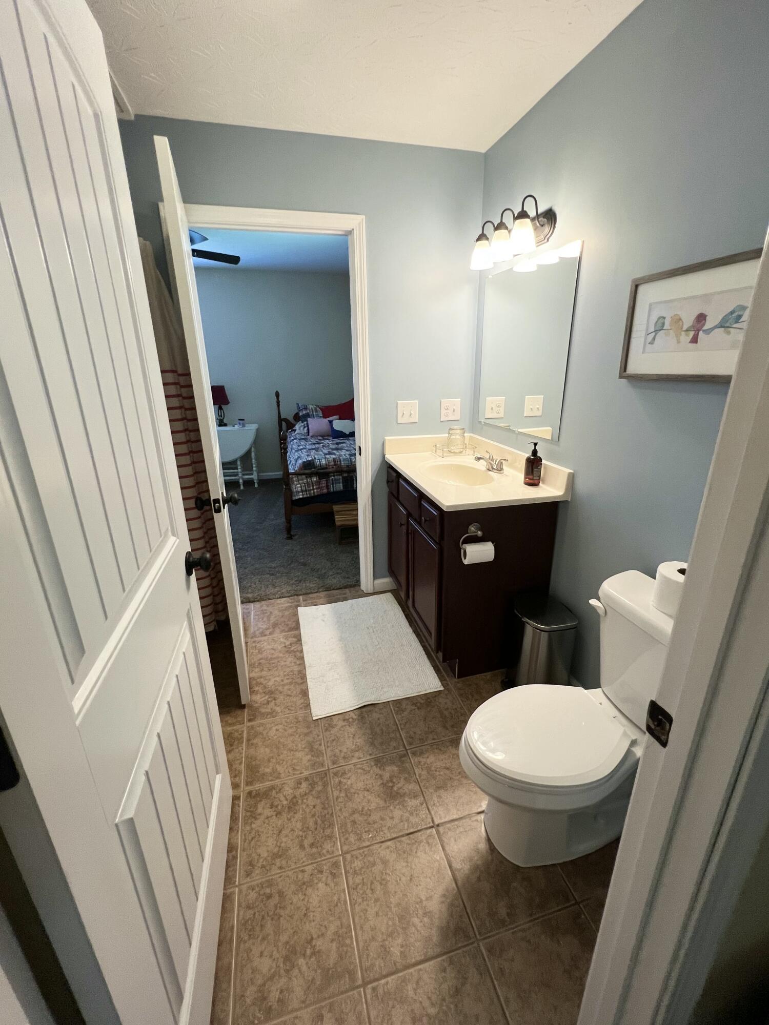 806 Harbor Springs Road Property Photo 28