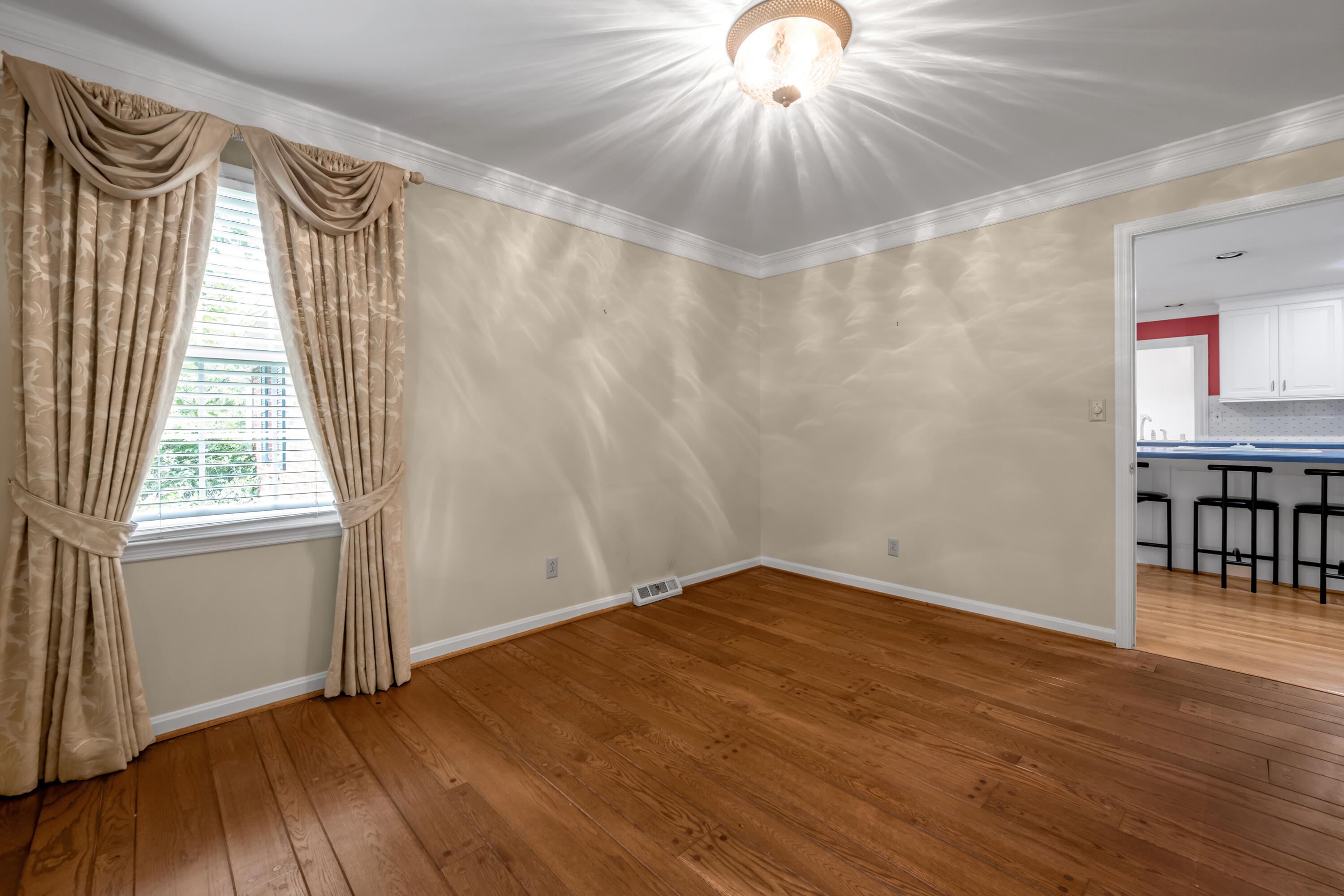 2153 Island Drive Property Photo 10