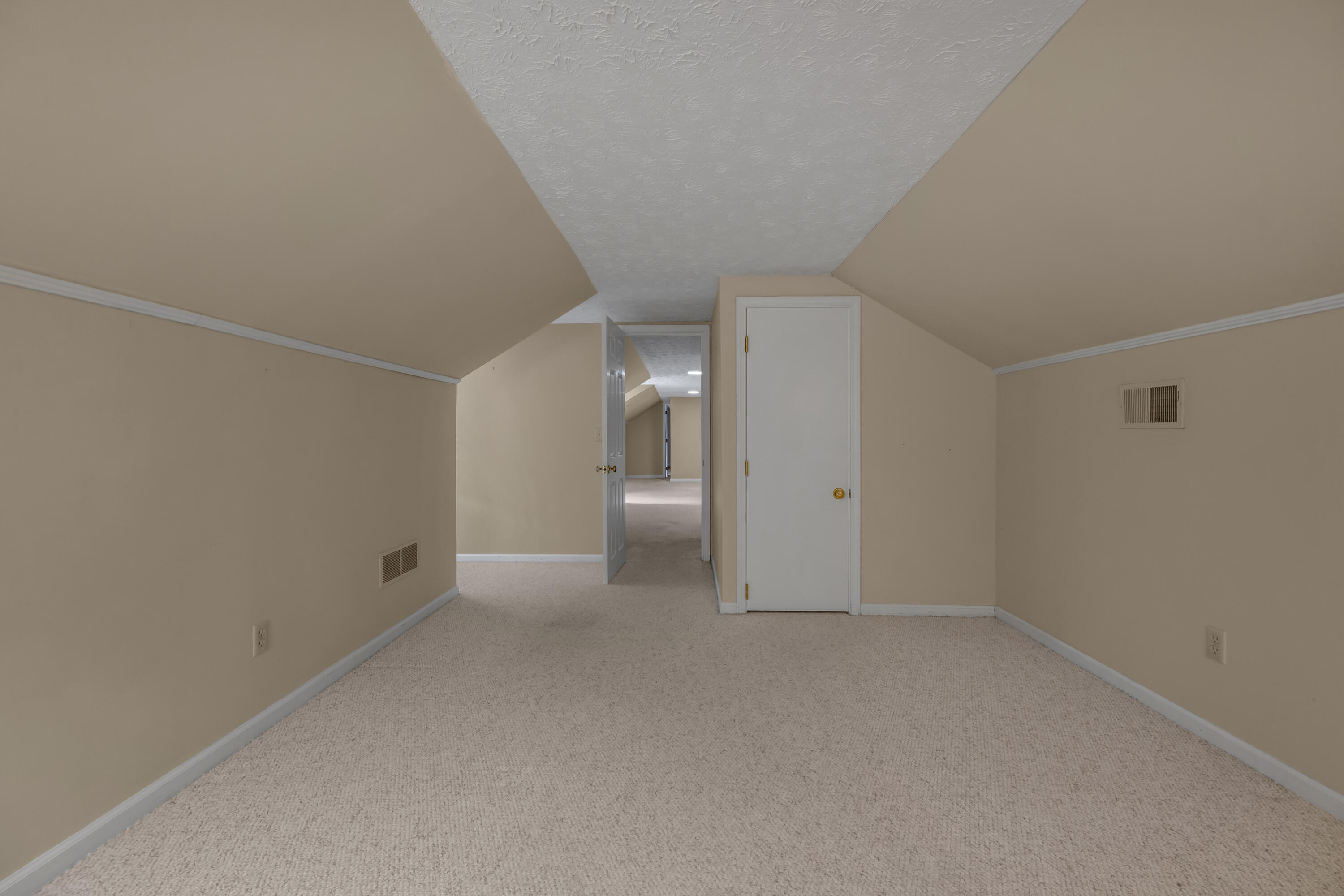 2153 Island Drive Property Photo 44