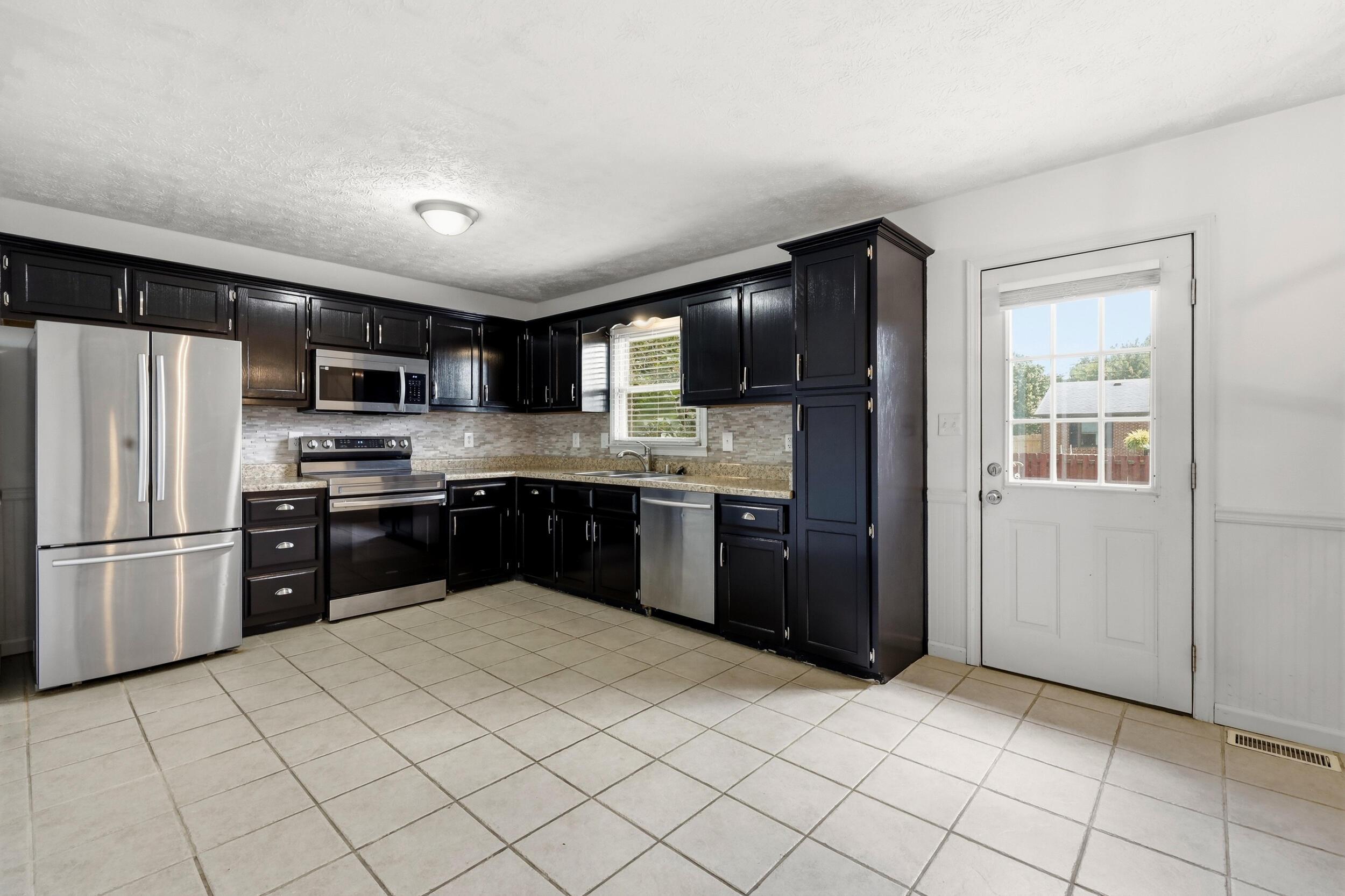 421 Meadow Drive Property Photo 11