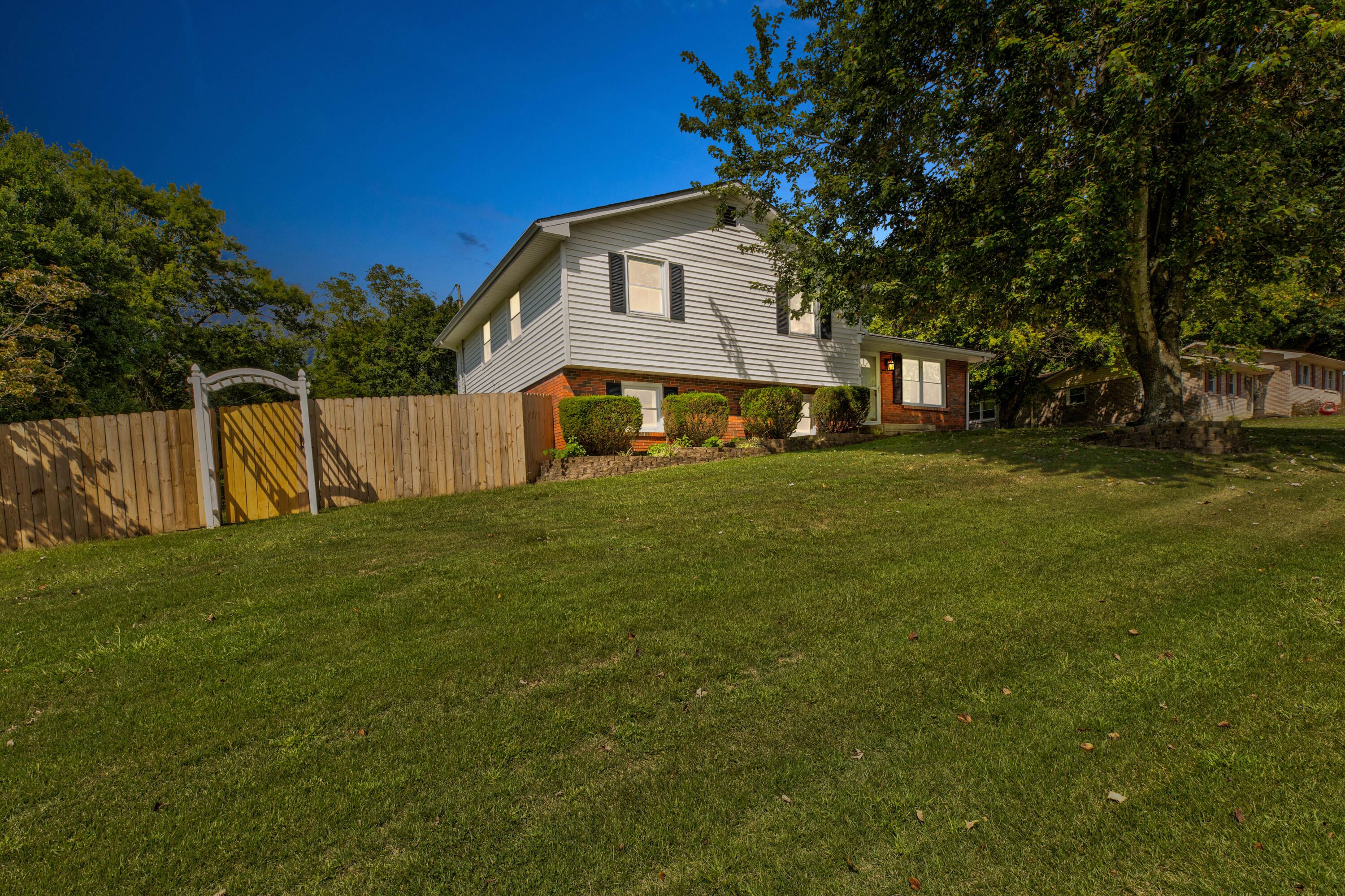 1511 Diane Court Property Photo 6