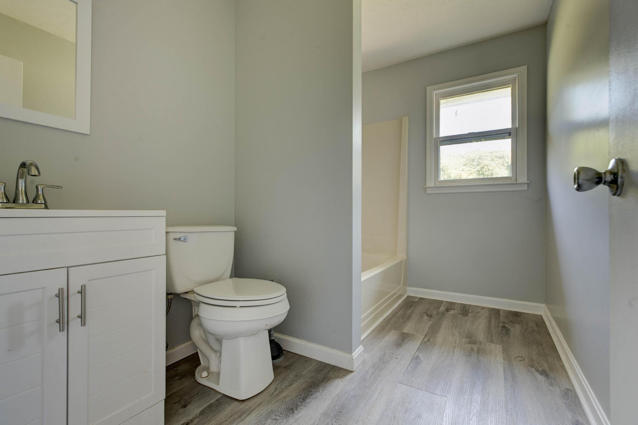 904 Shoemoore Drive Property Photo 12