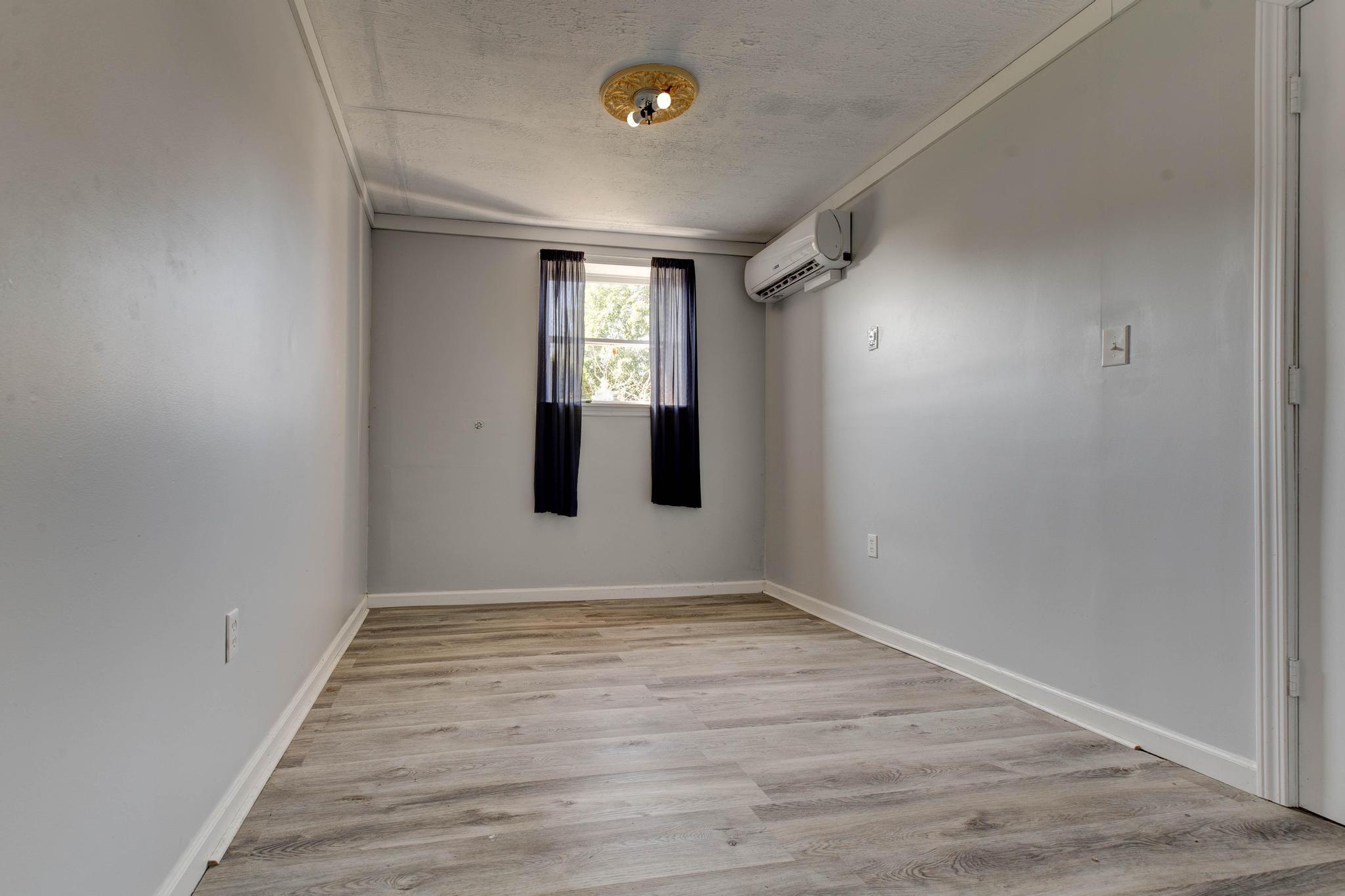 904 Shoemoore Drive Property Photo 17