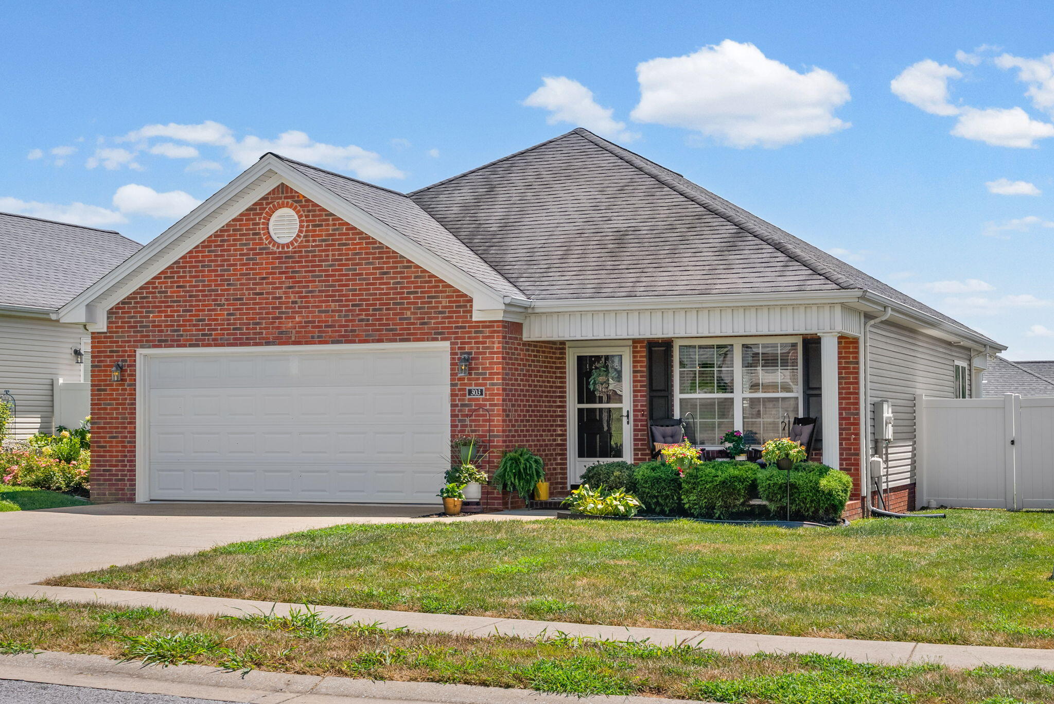 303 N Abbey Way Property Photo 8