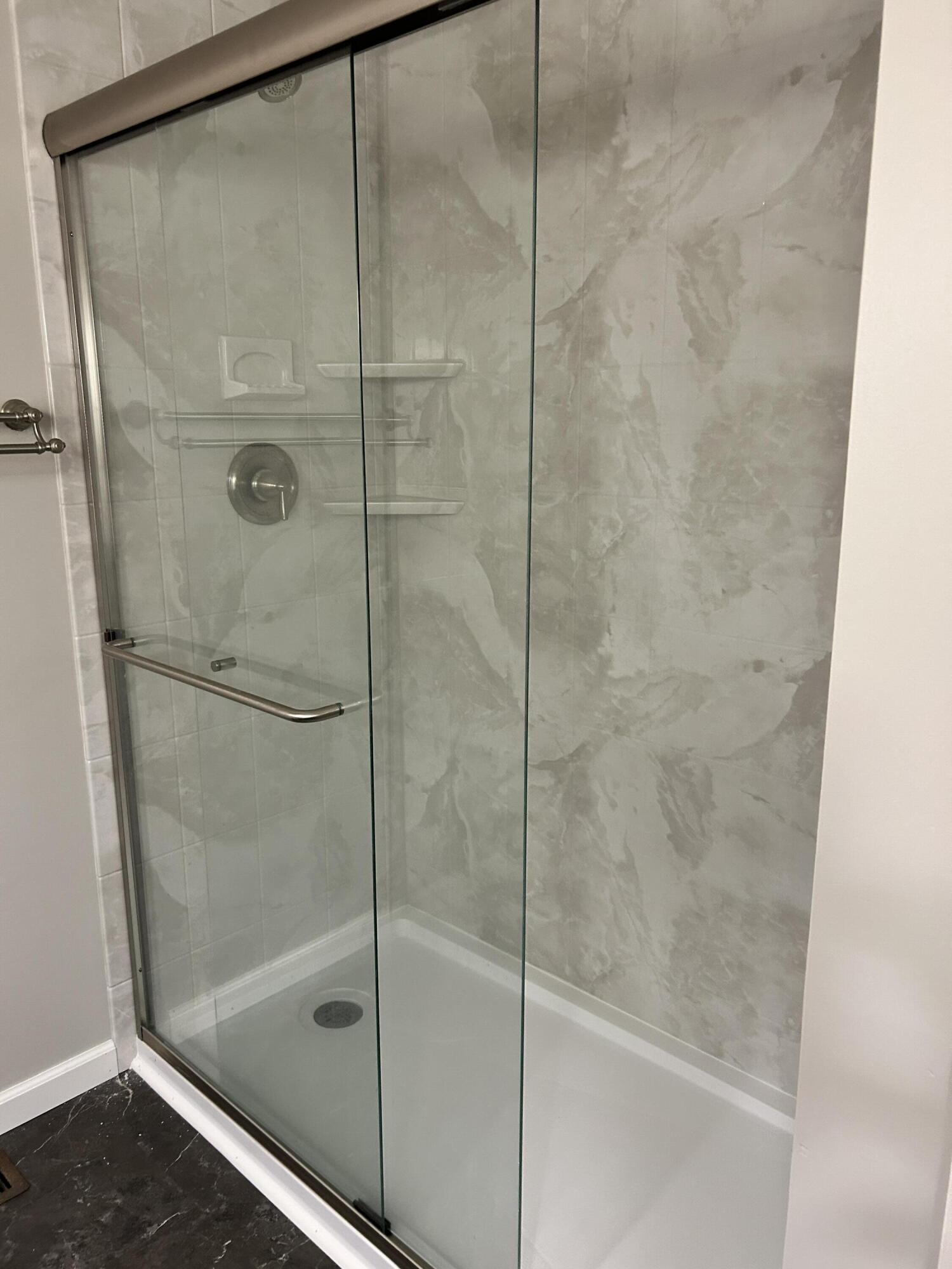 112 Jeremy Drive Property Photo 8