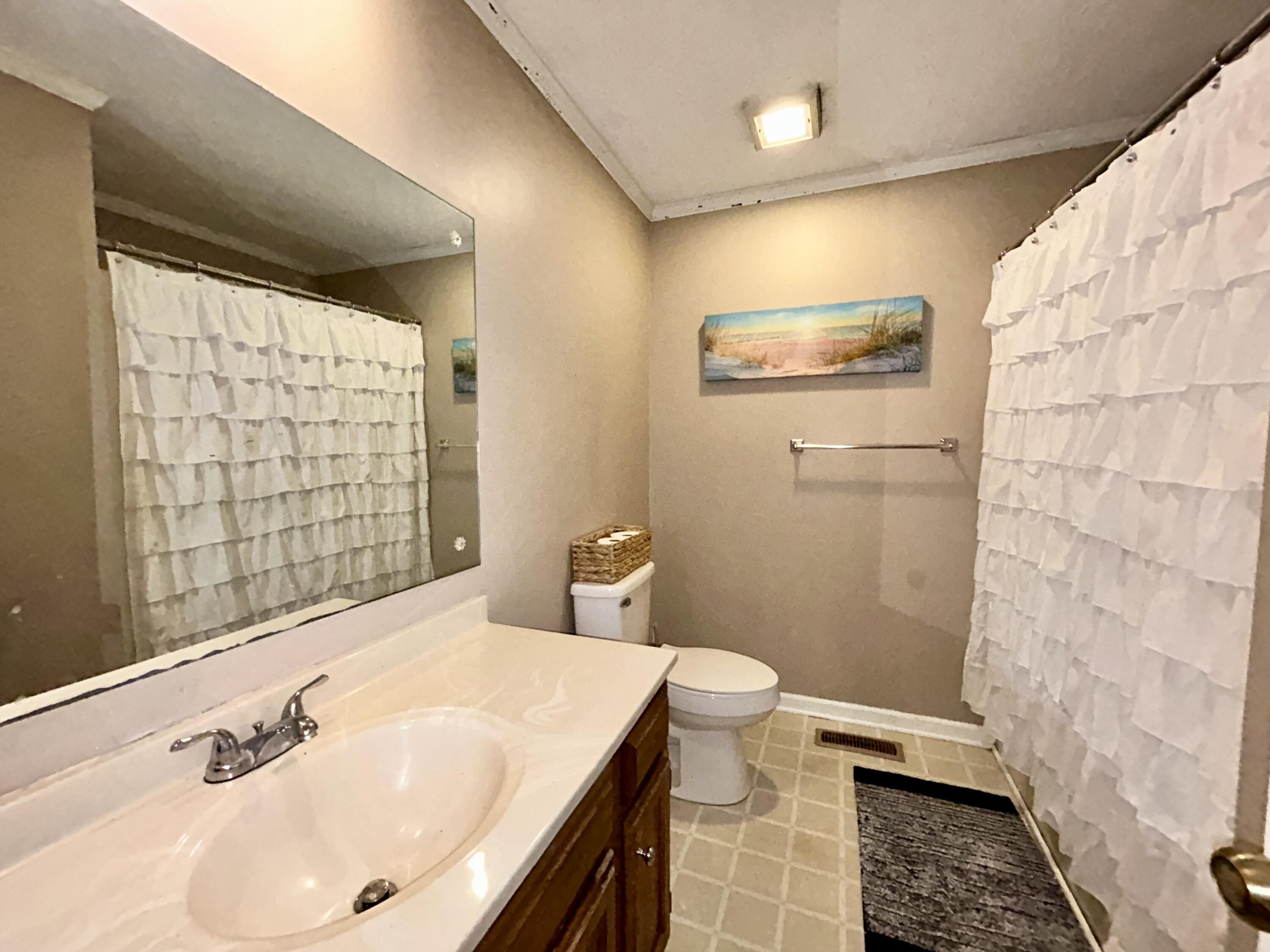 255 Hillington Drive Property Photo 15