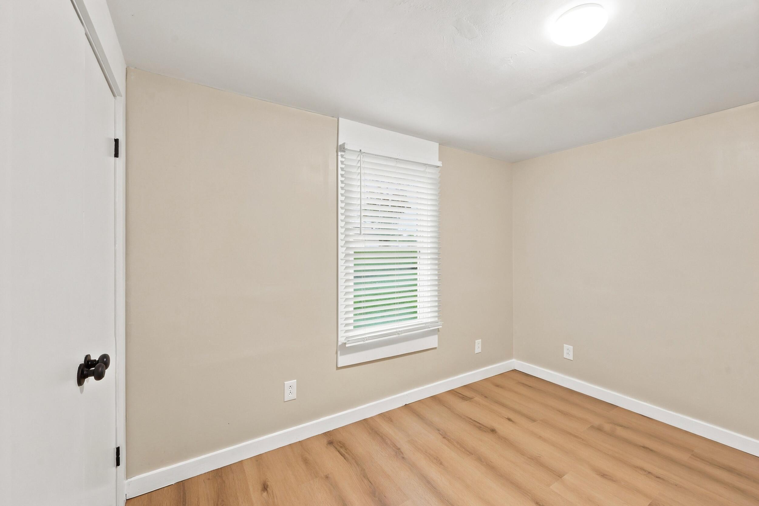 198 Hilltop Drive Property Photo 14