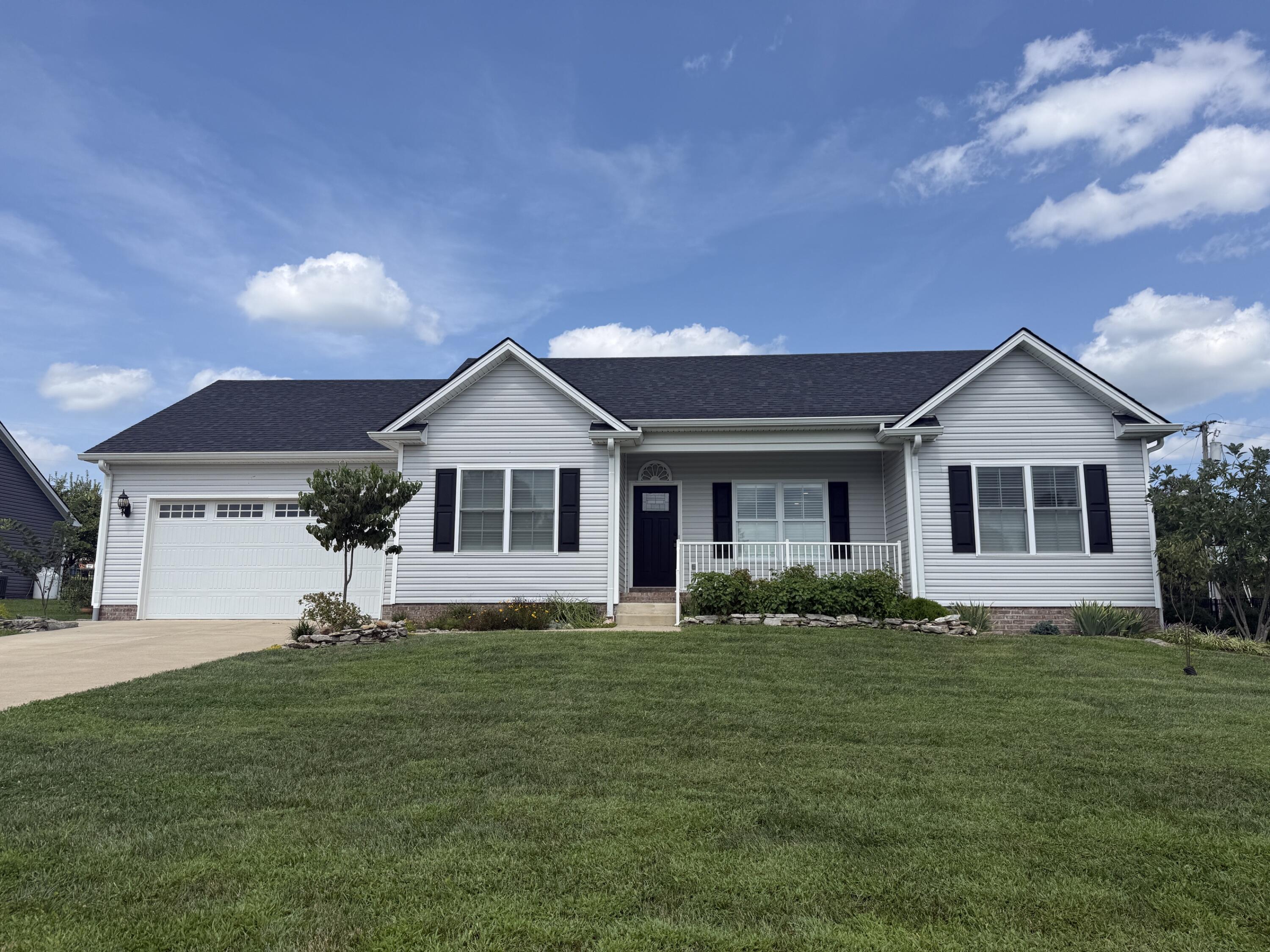 480 Bellaire Drive Property Photo 1
