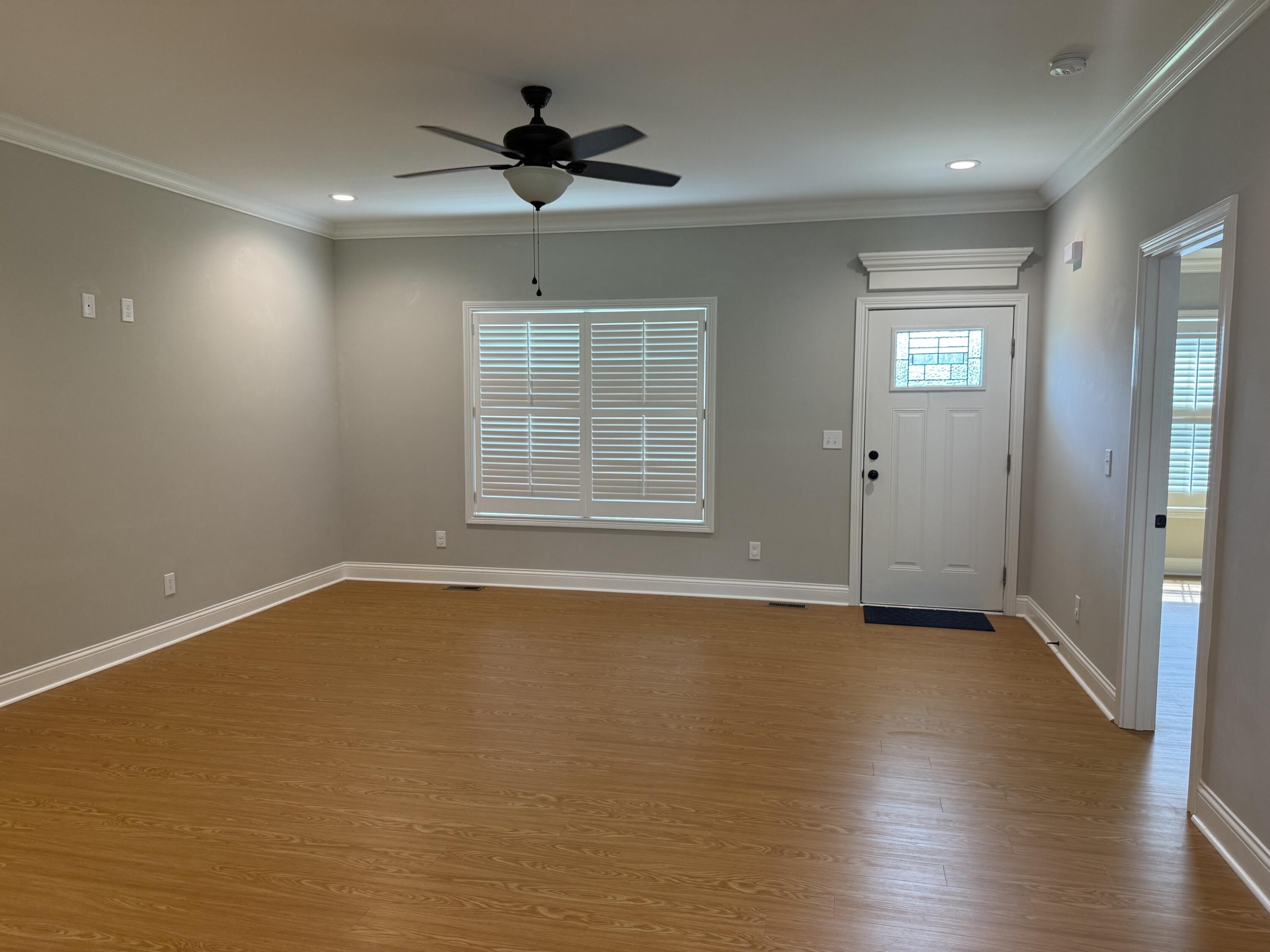 480 Bellaire Drive Property Photo 9