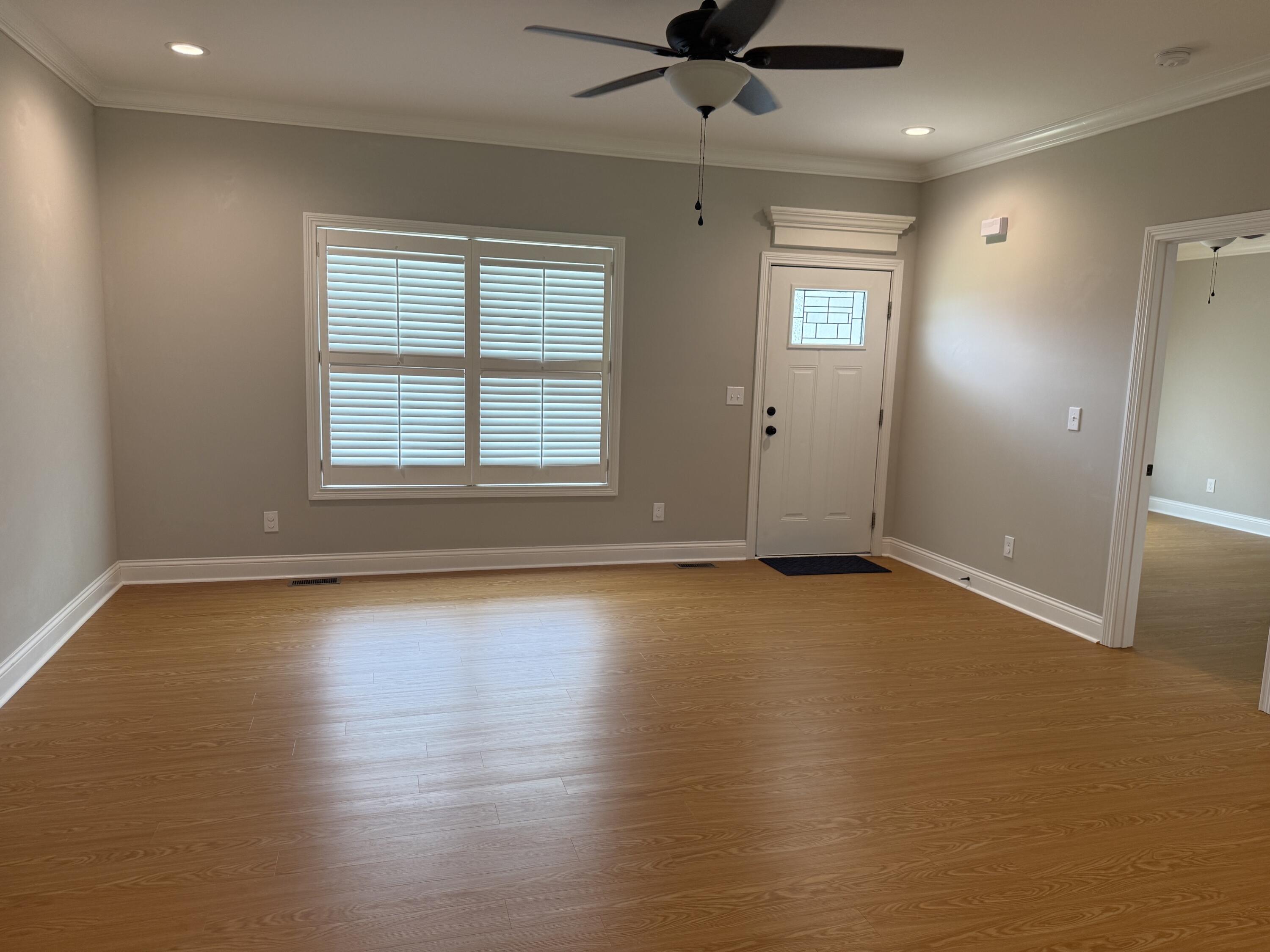480 Bellaire Drive Property Photo 10