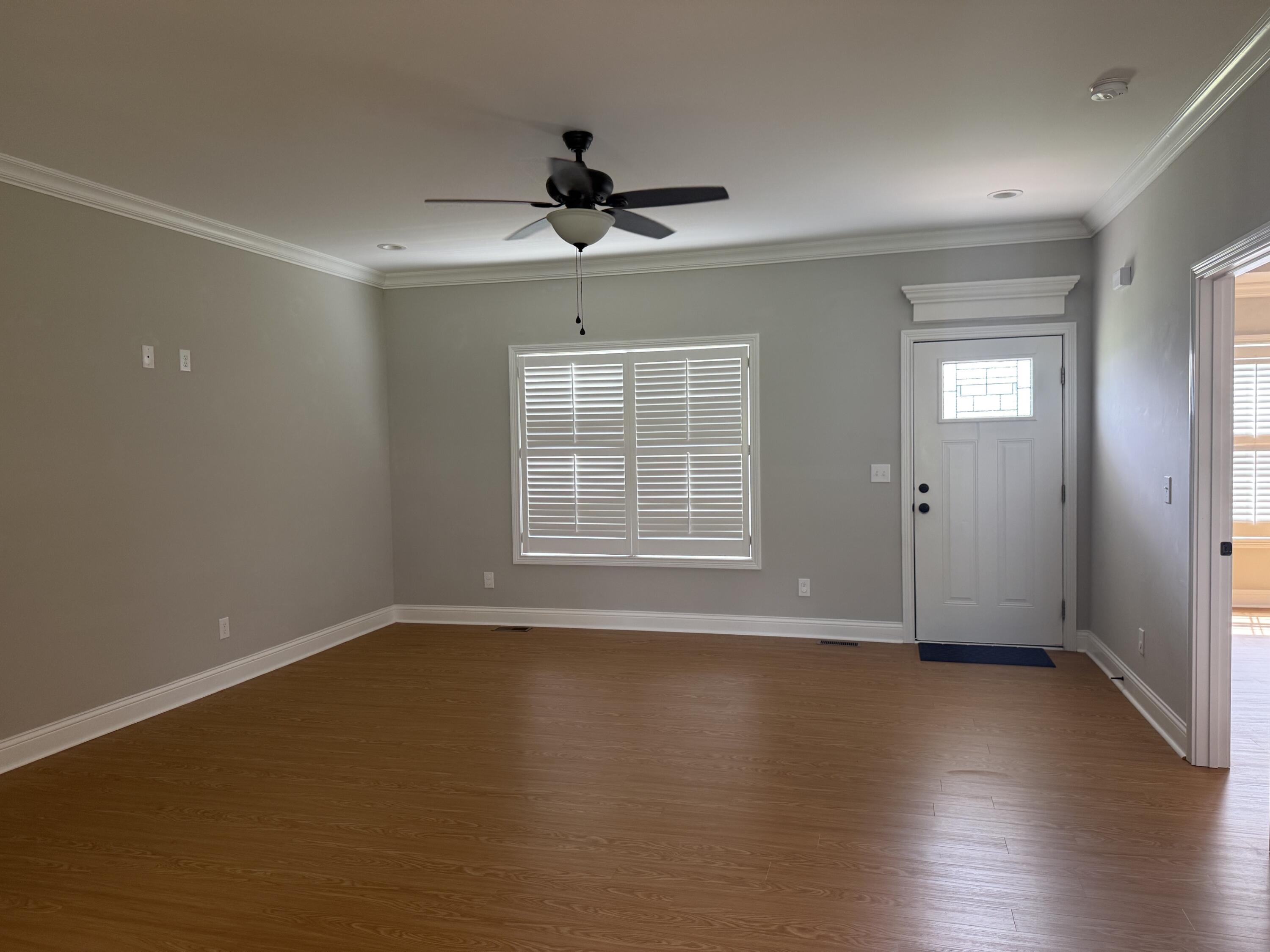 480 Bellaire Drive Property Photo 11