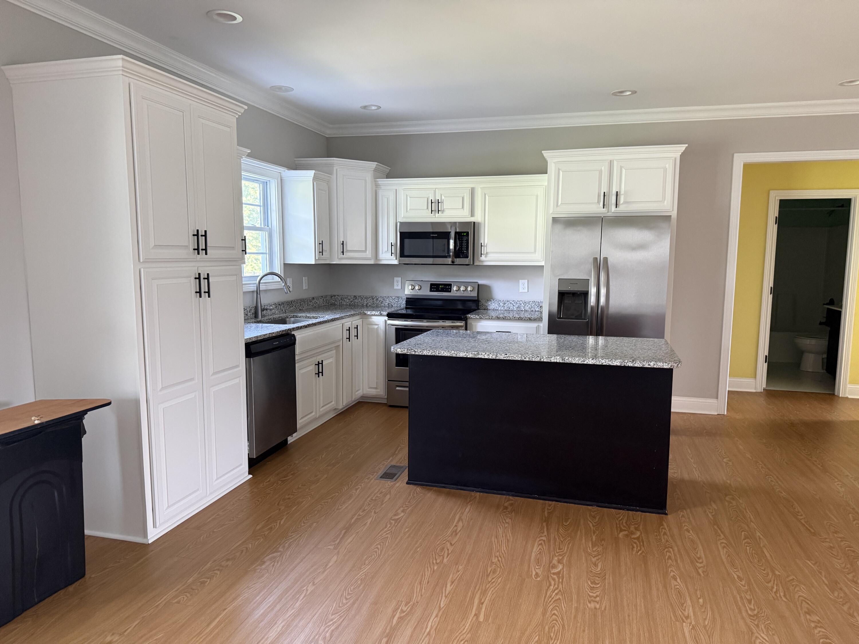 480 Bellaire Drive Property Photo 12